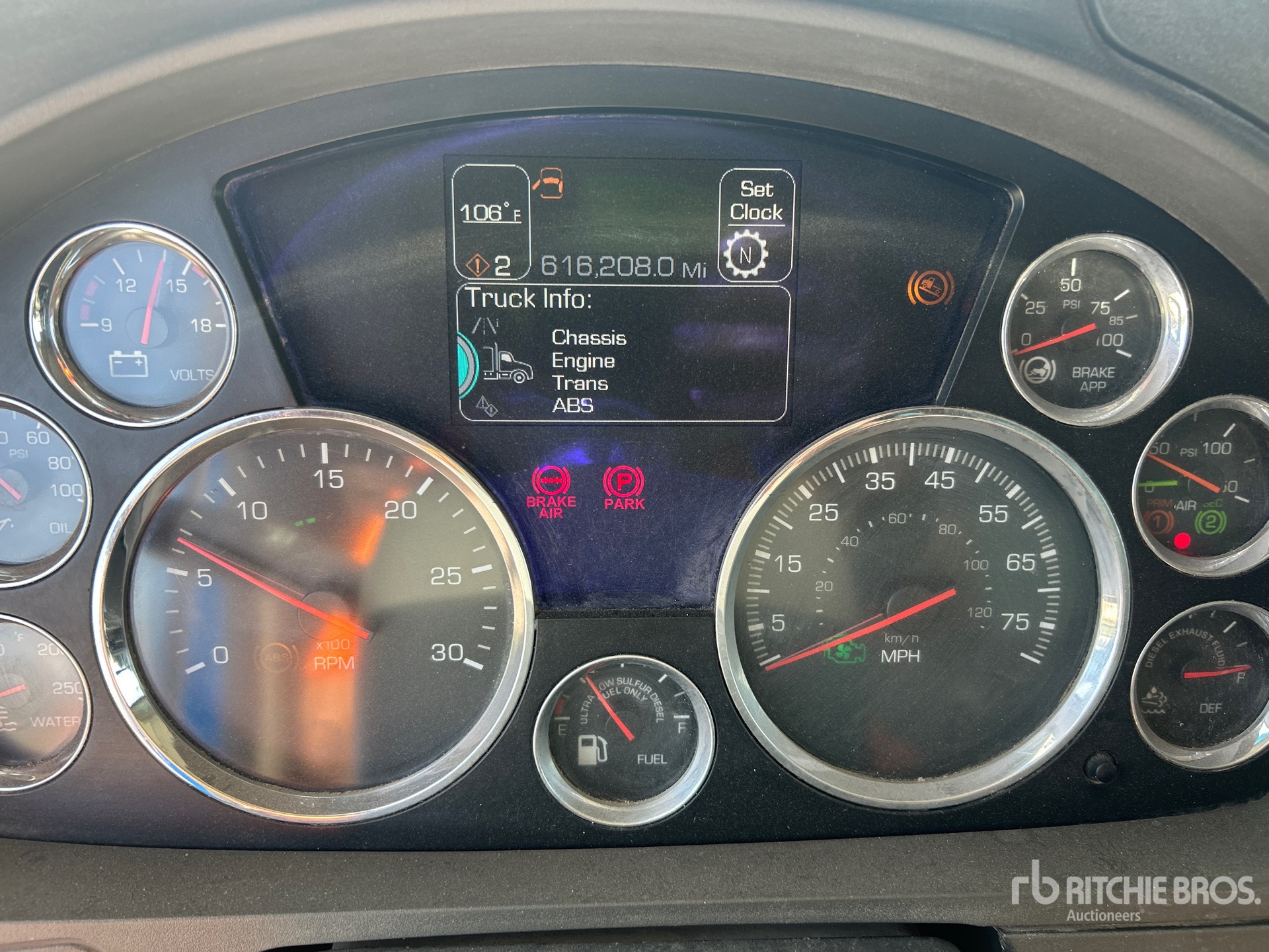2016 Kenworth T880