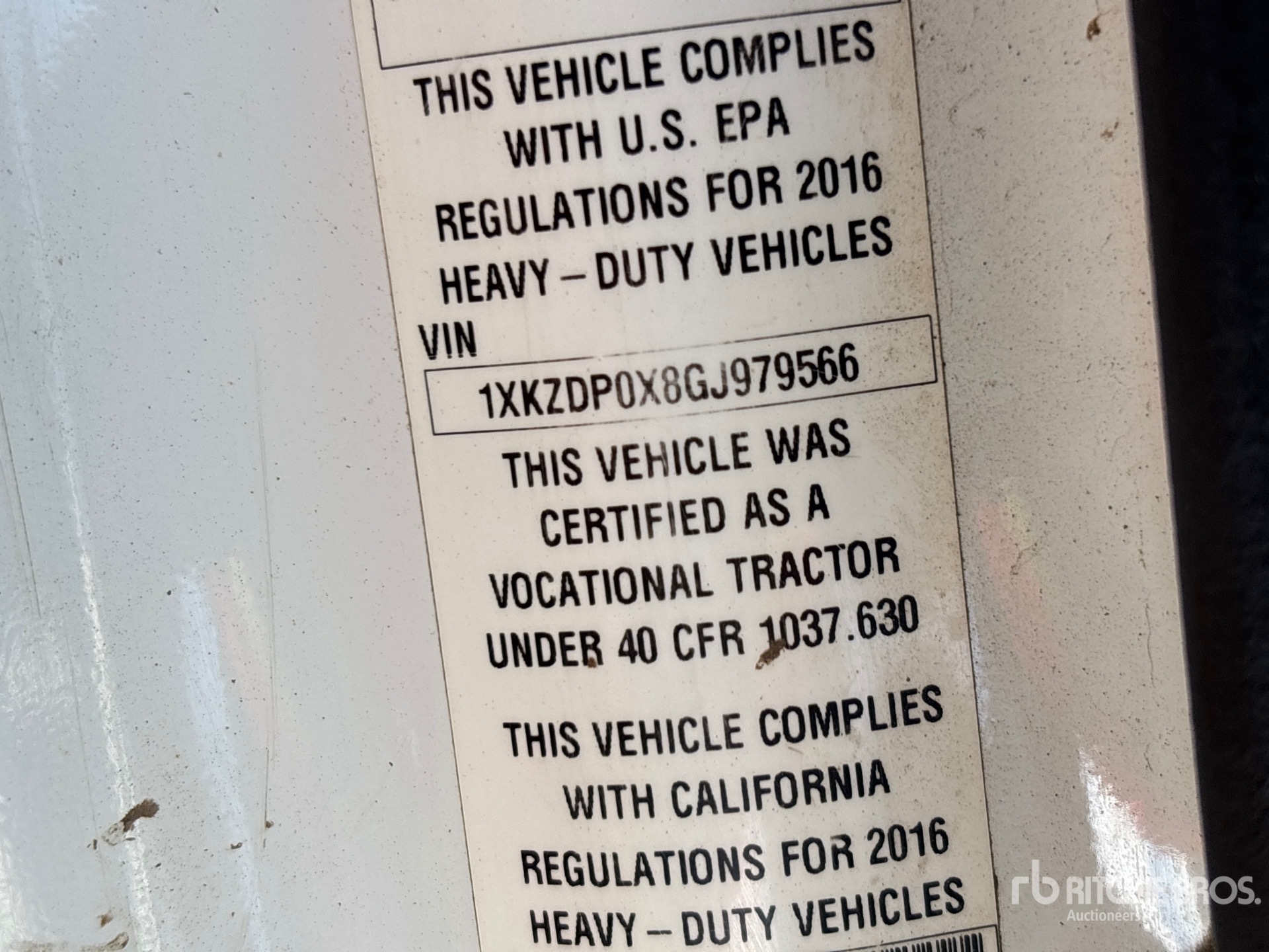 2016 Kenworth T880
