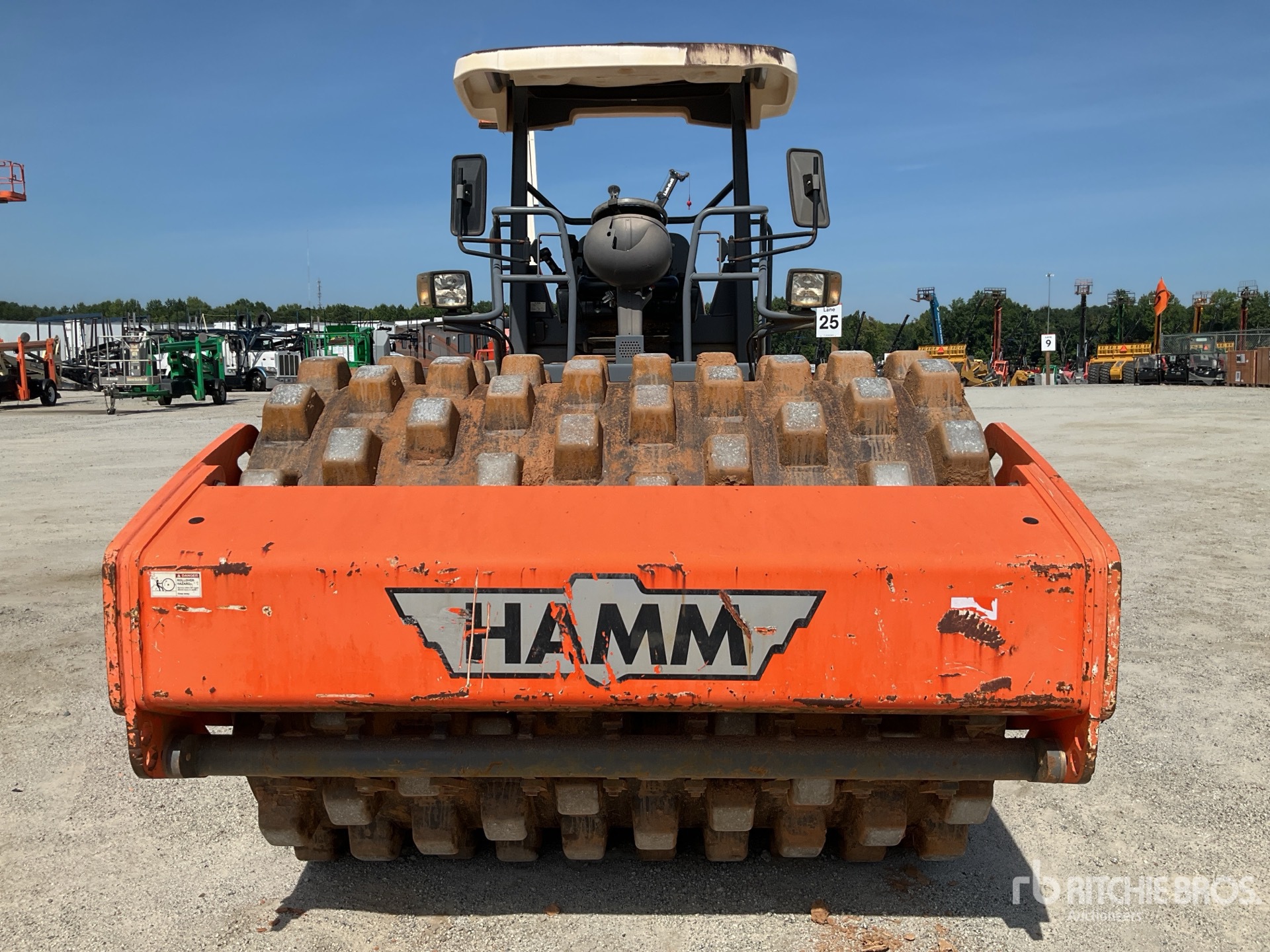 2015 Hamm H11I