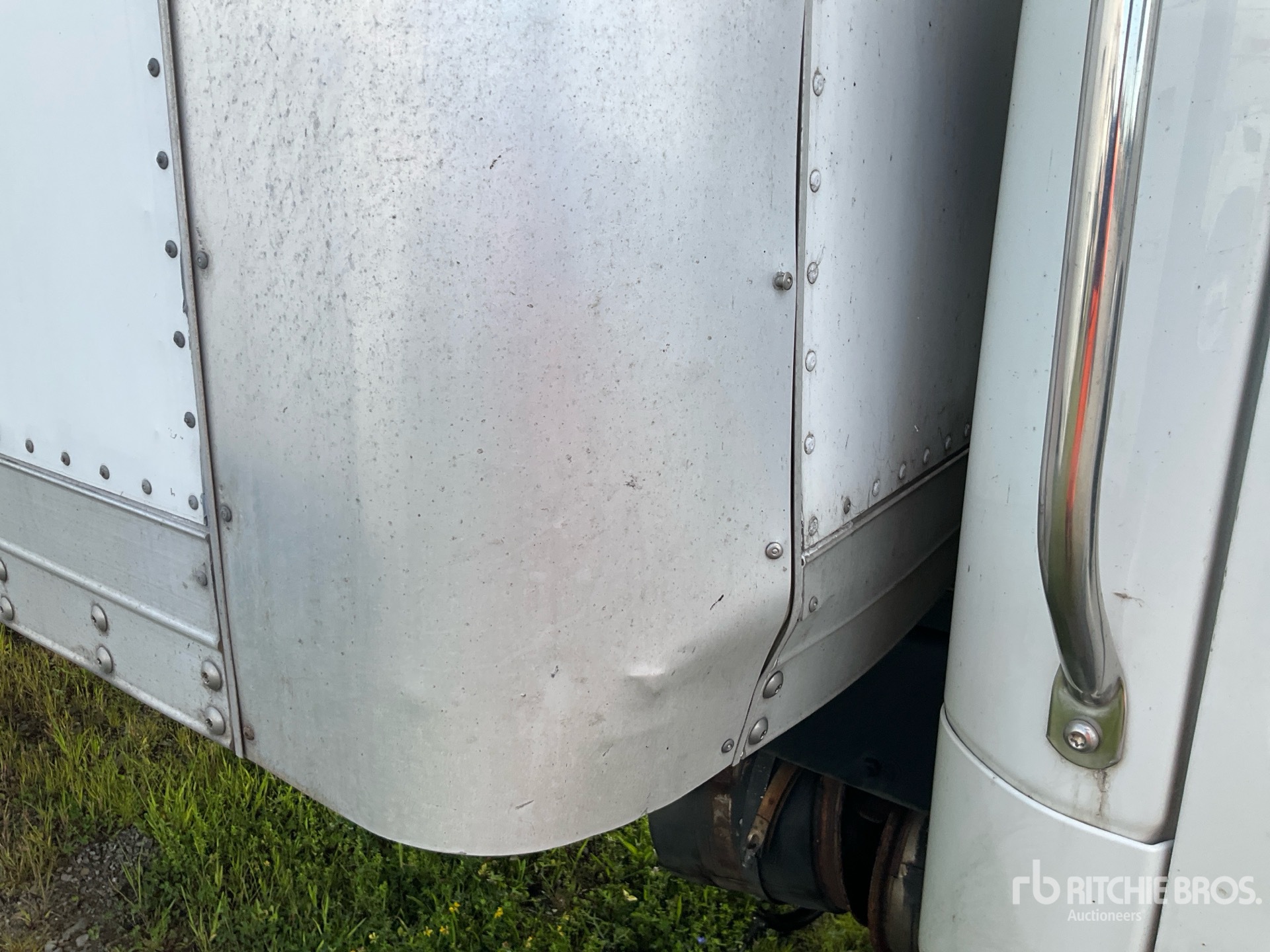 2018 Freightliner M2 106
