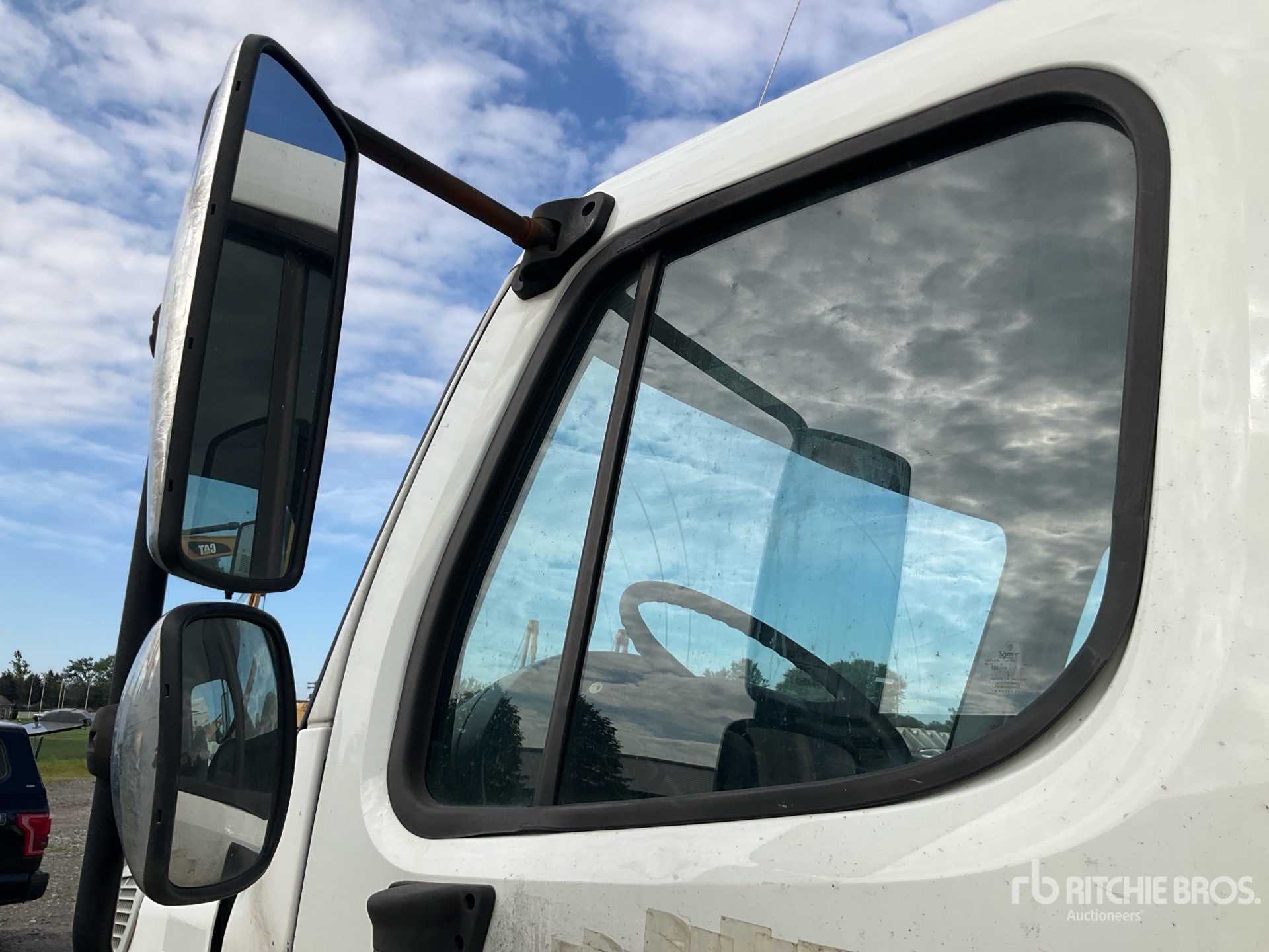 2018 Freightliner M2 106