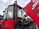 Engine with Exhaust System