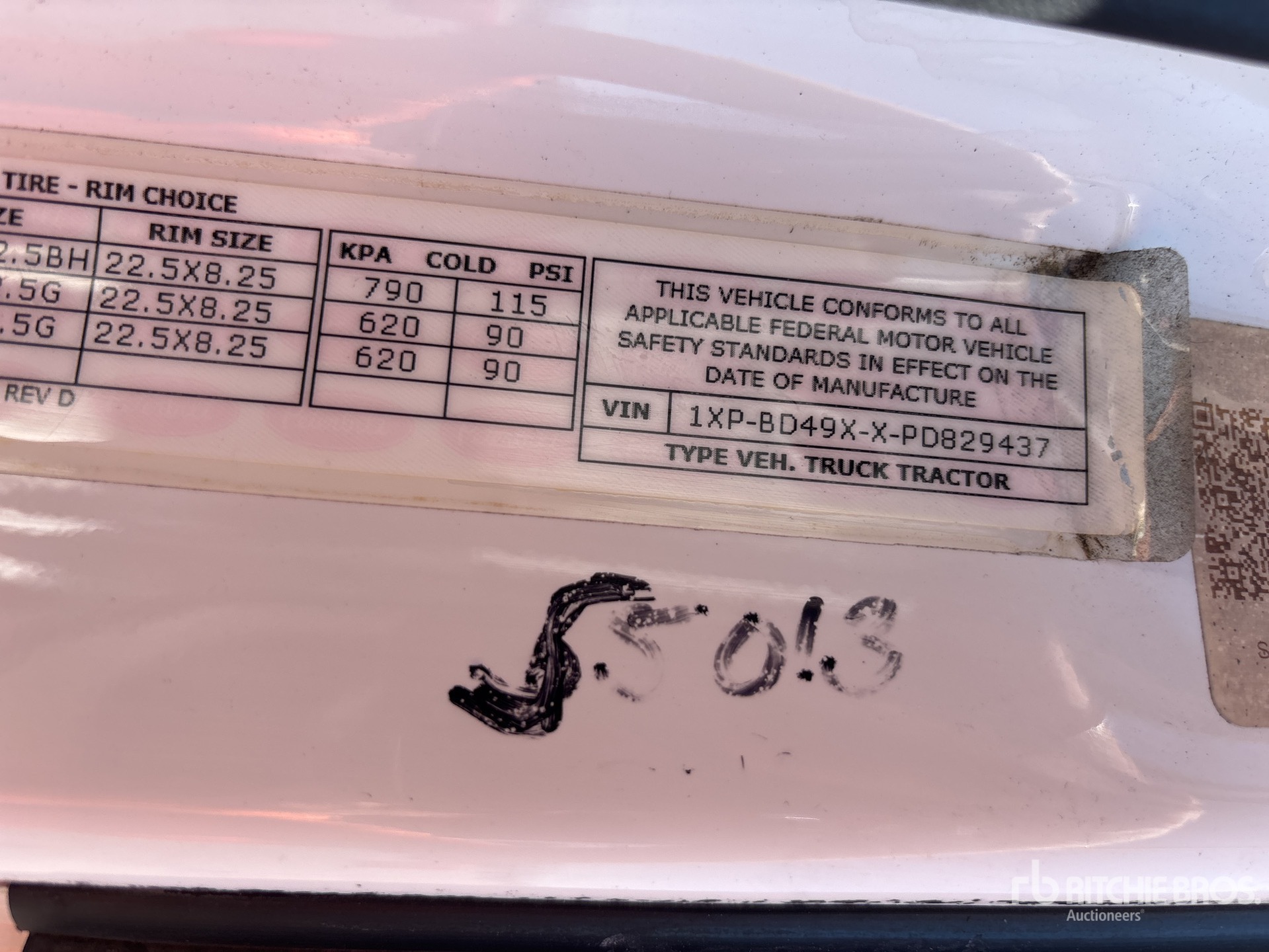 2023 Peterbilt 579
