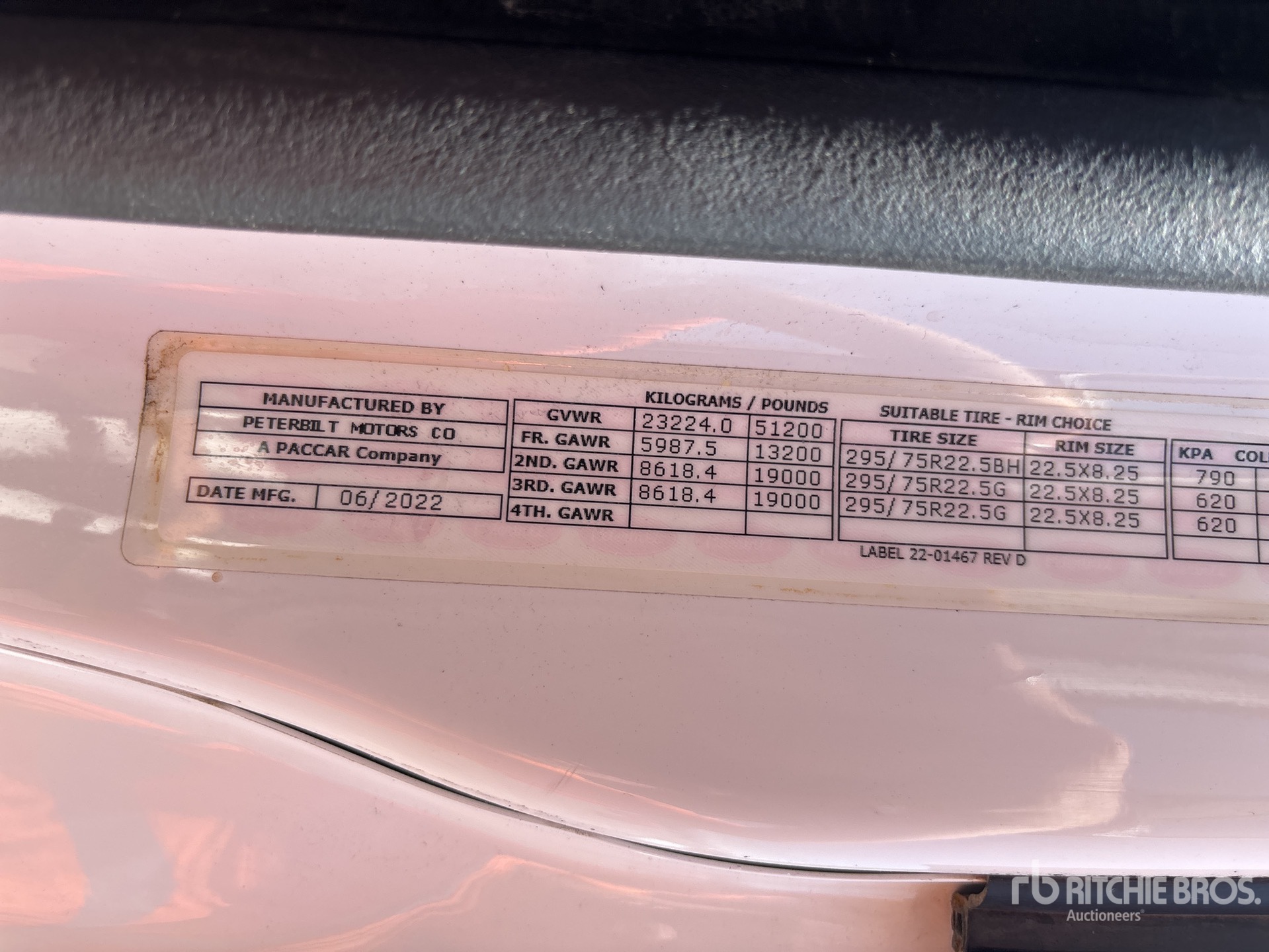2023 Peterbilt 579