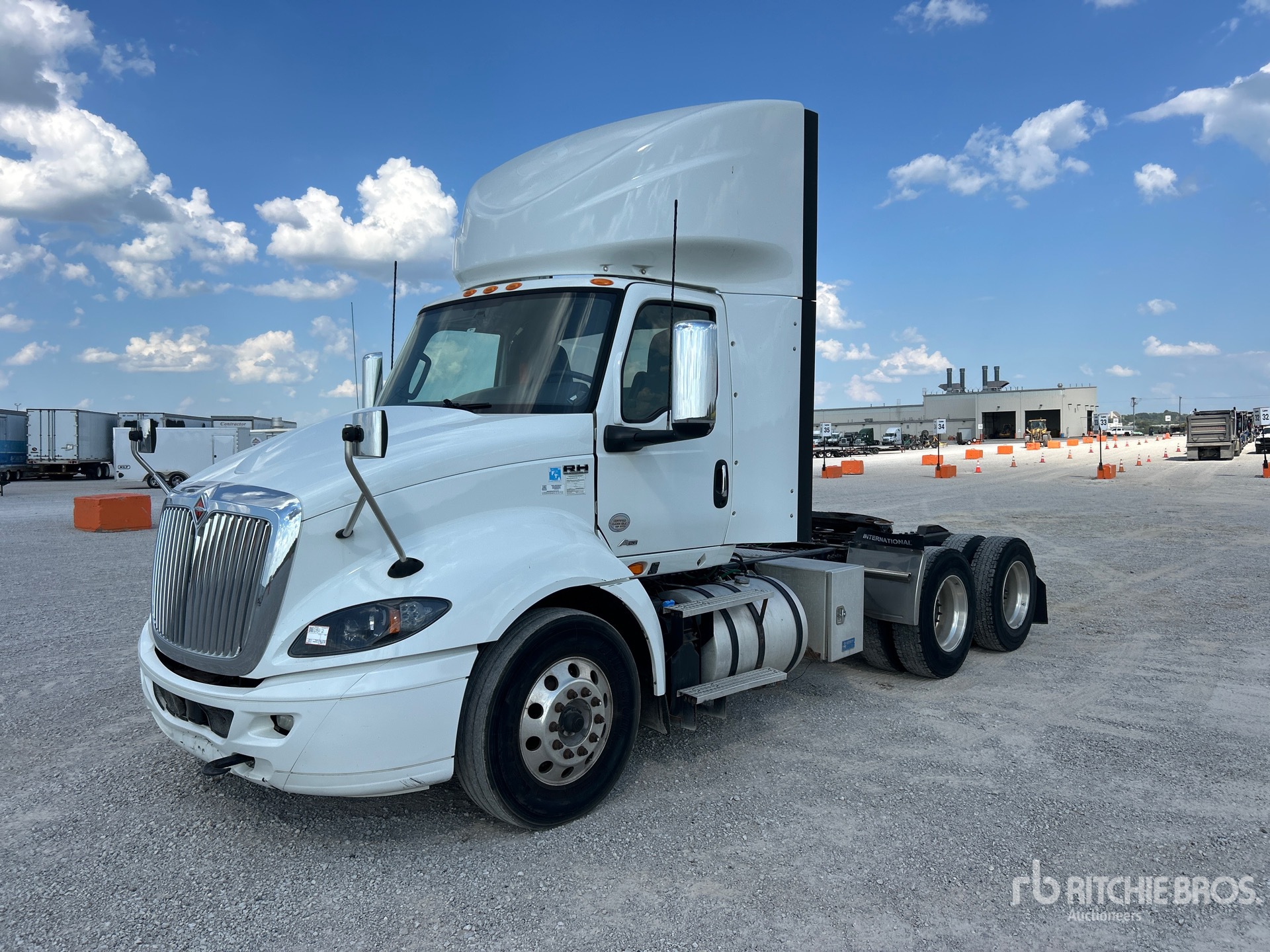 Photo of 2019 International RH613