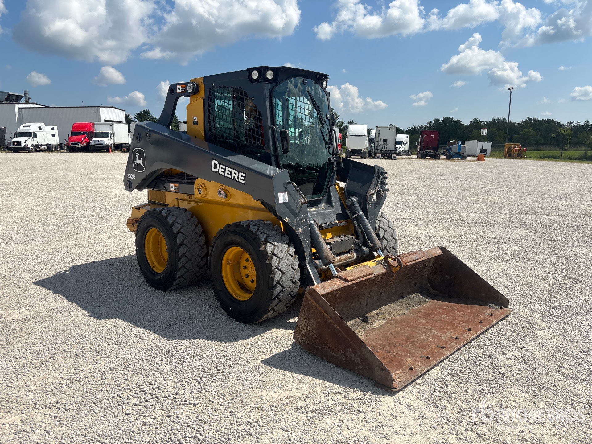 2020 John Deere 332G