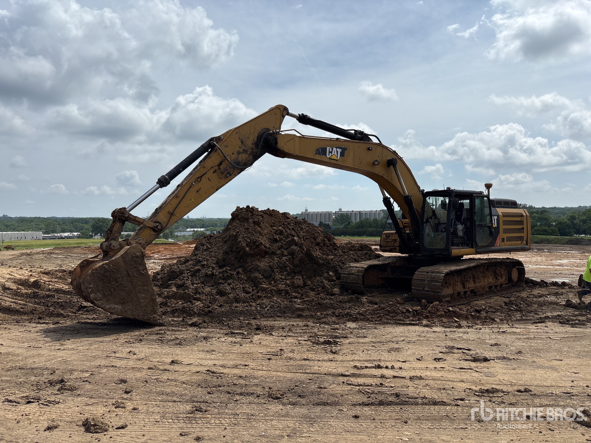 Photo of 2015 Caterpillar 336F L