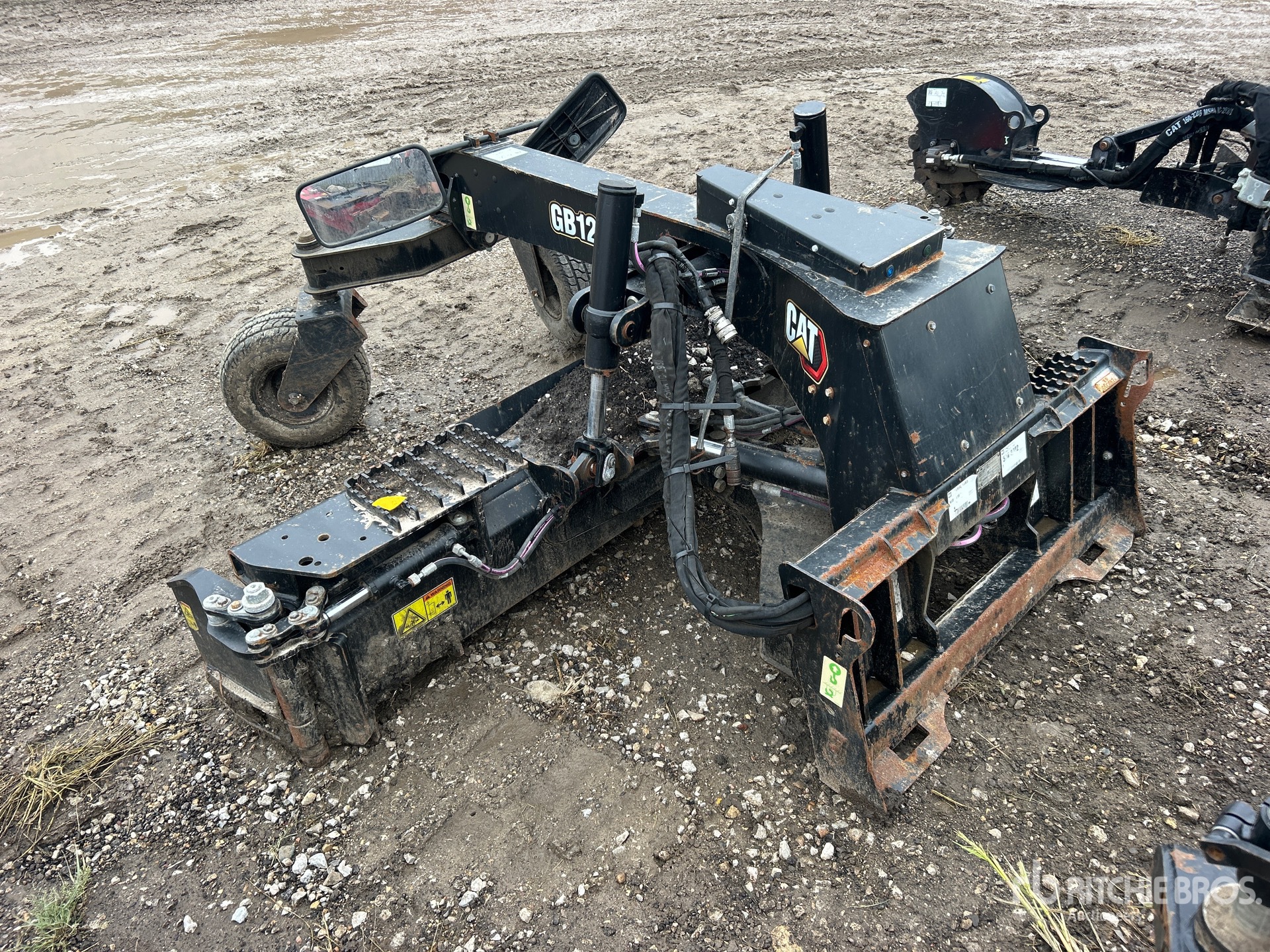 2021 Caterpillar GB124