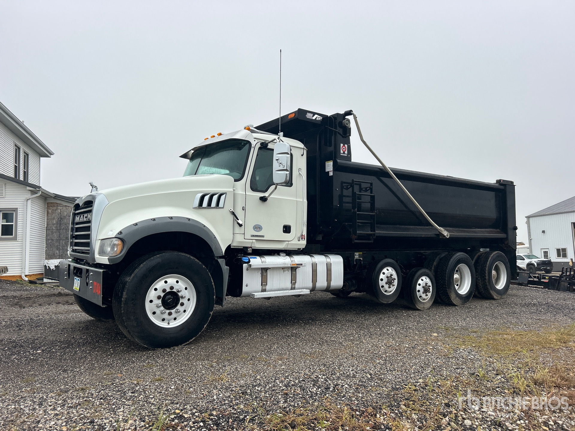 Photo of 2021 Mack GRANITE