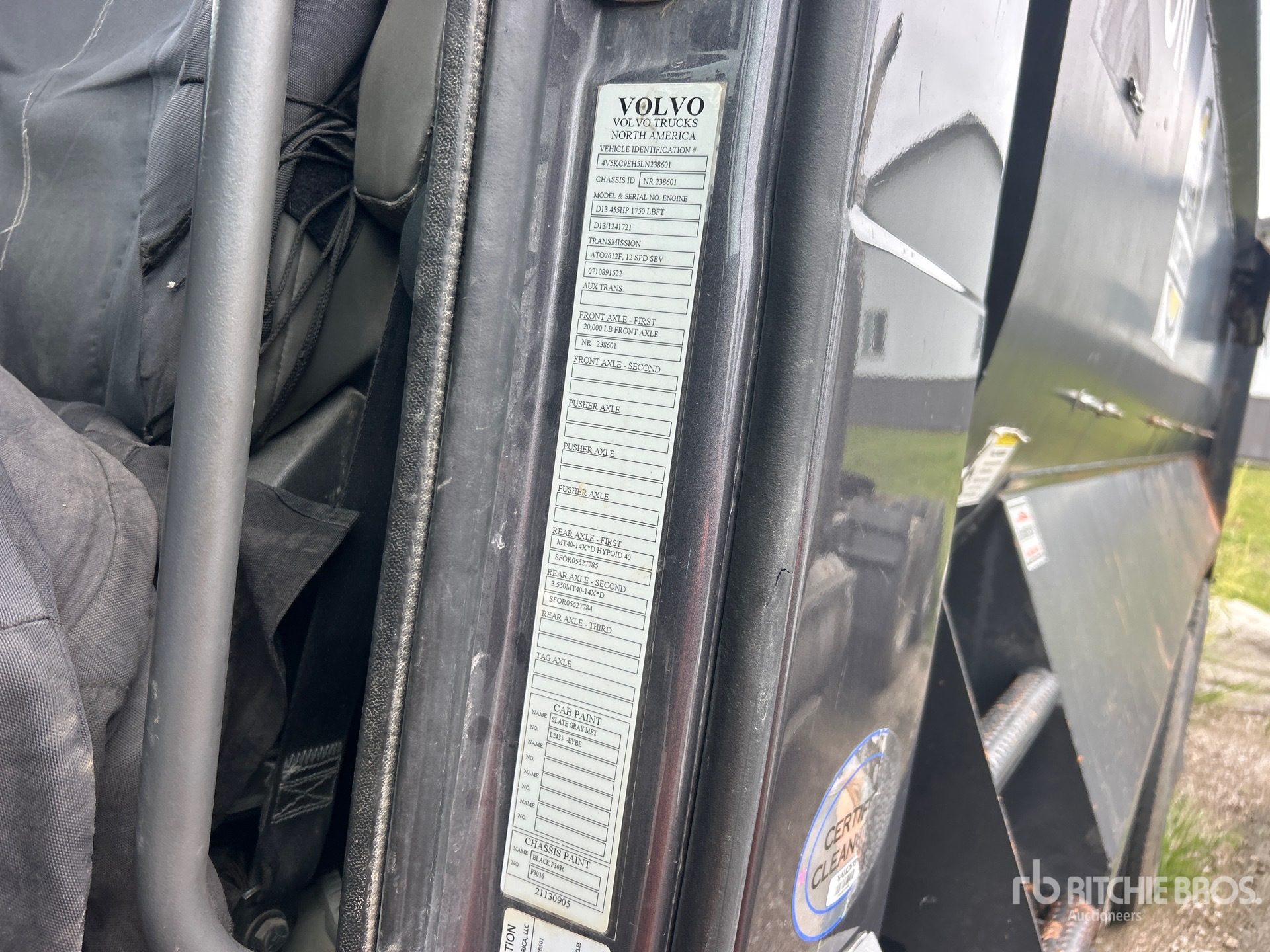 2020 Volvo VHD