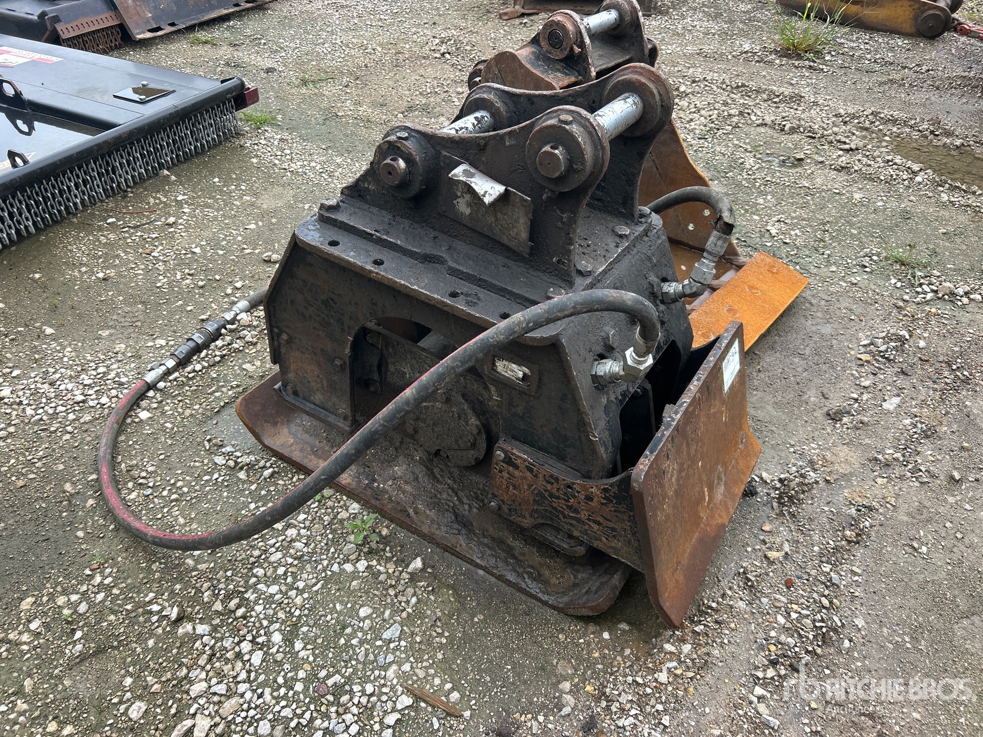 2017 Caterpillar 205-5900