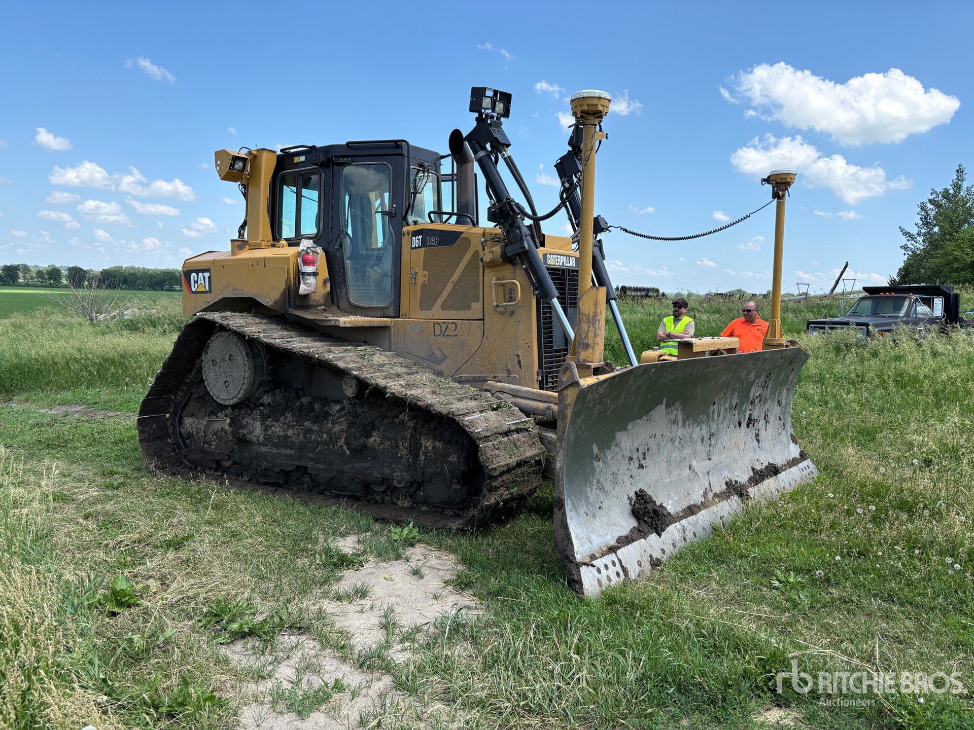 2014 Caterpillar D6T LGP