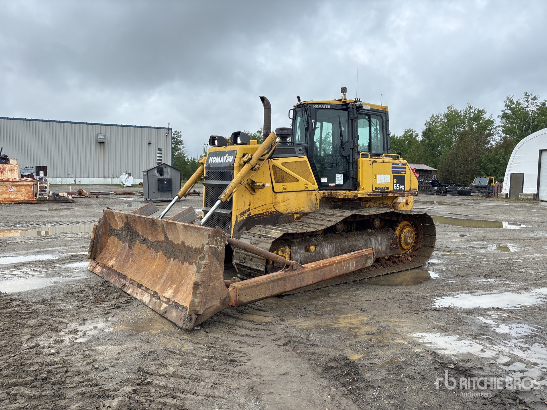Photo of 2013 Komatsu D65PX-17