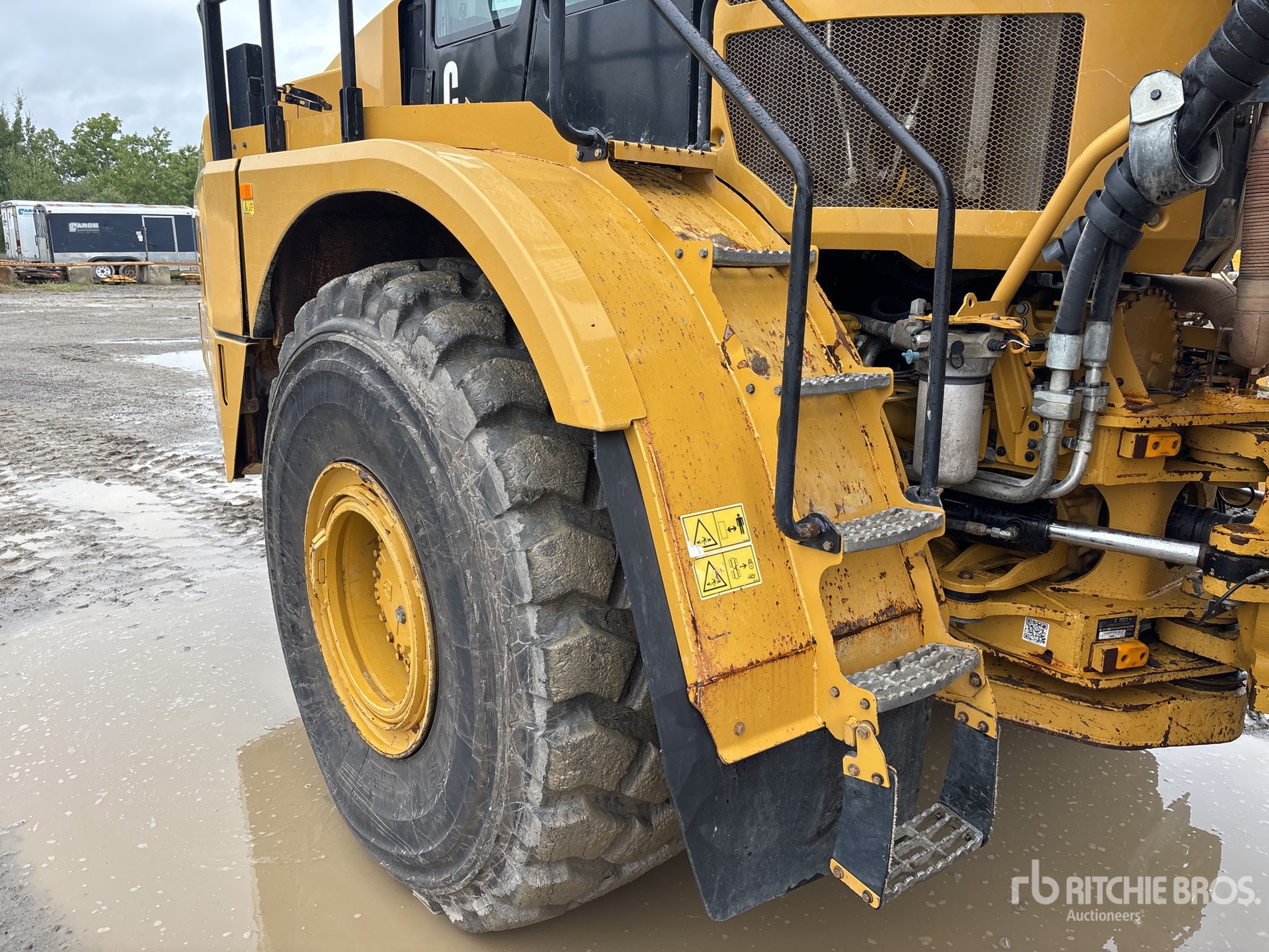 2020 Caterpillar 745