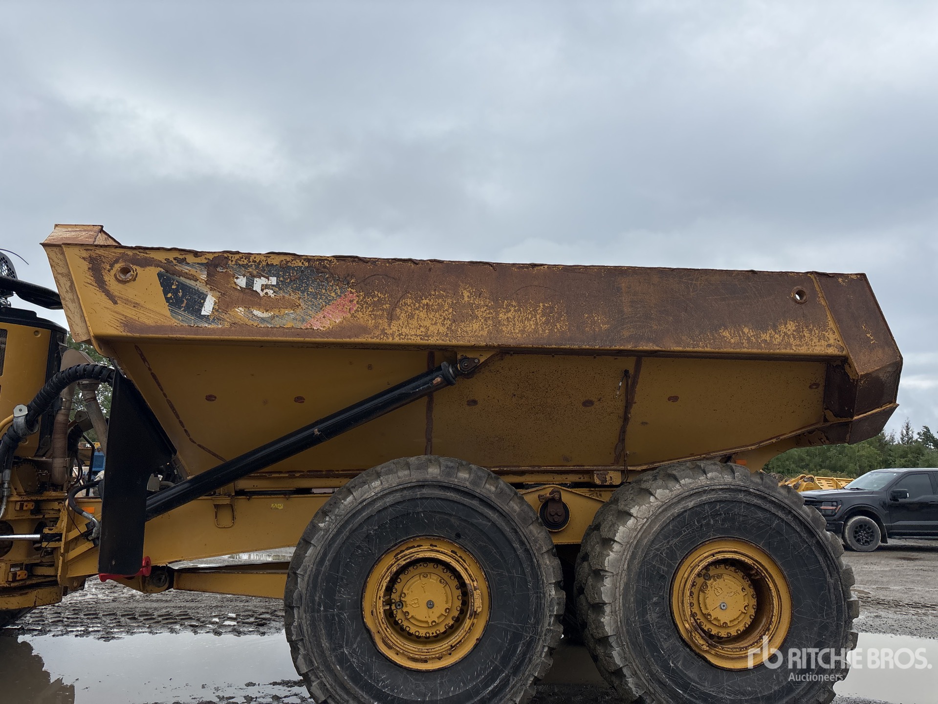 2020 Caterpillar 745