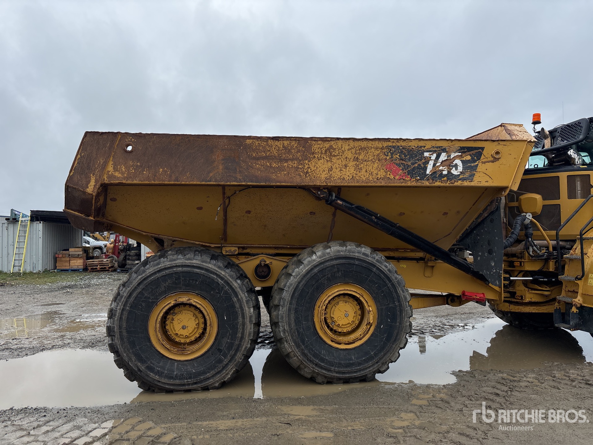 2020 Caterpillar 745