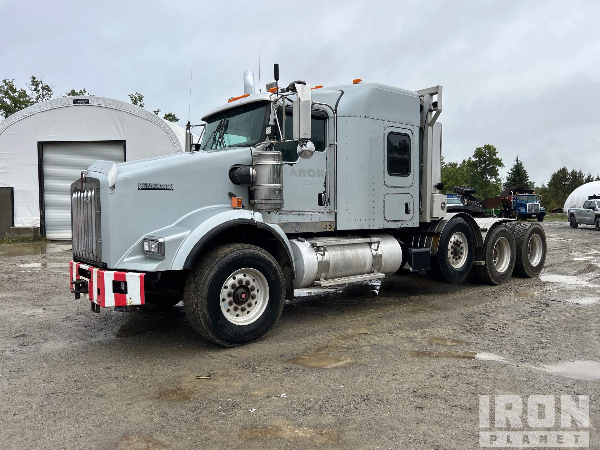 Photo of 2012 Kenworth T800