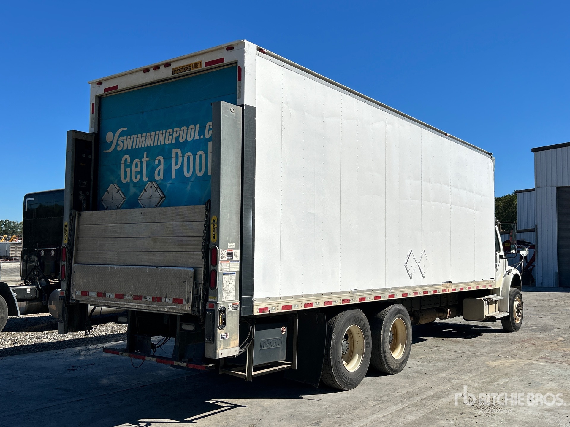 2017 Freightliner M2 106