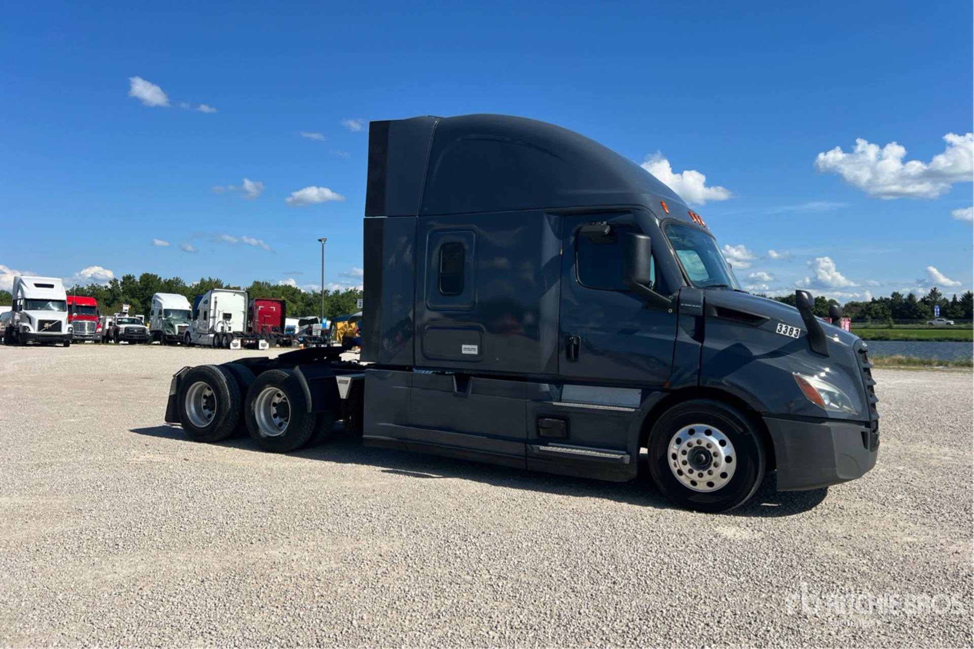 2024 Freightliner CASCADIA 116