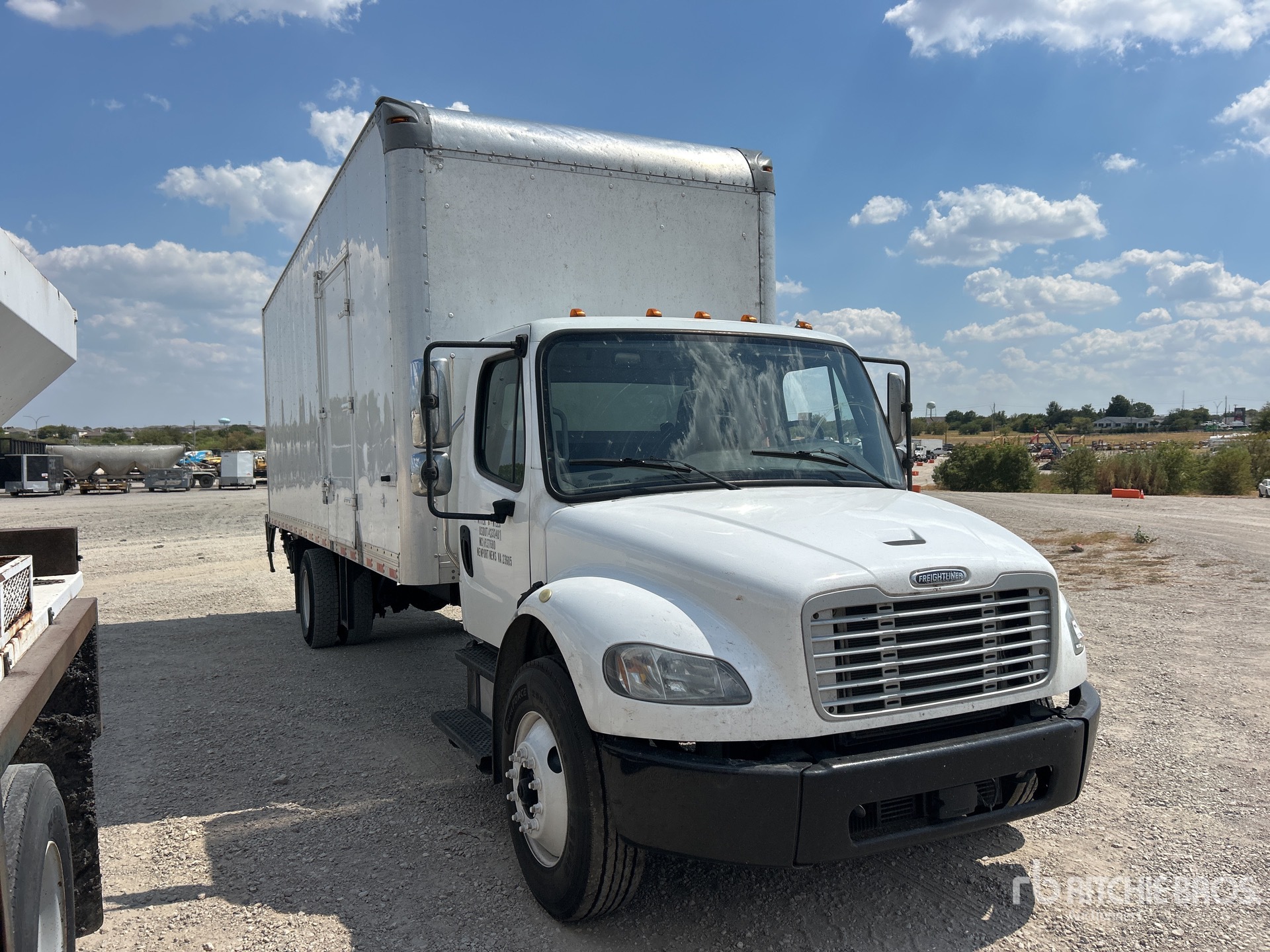 2019 Freightliner M2 106