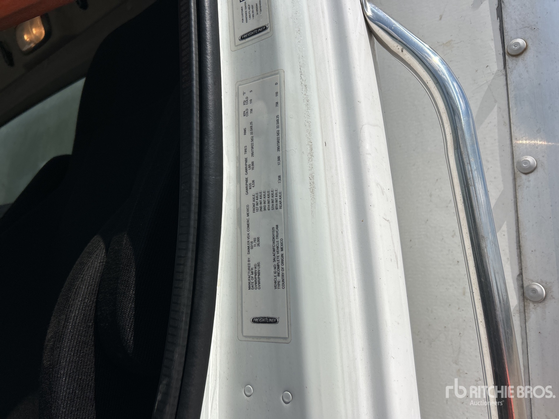 2019 Freightliner M2 106