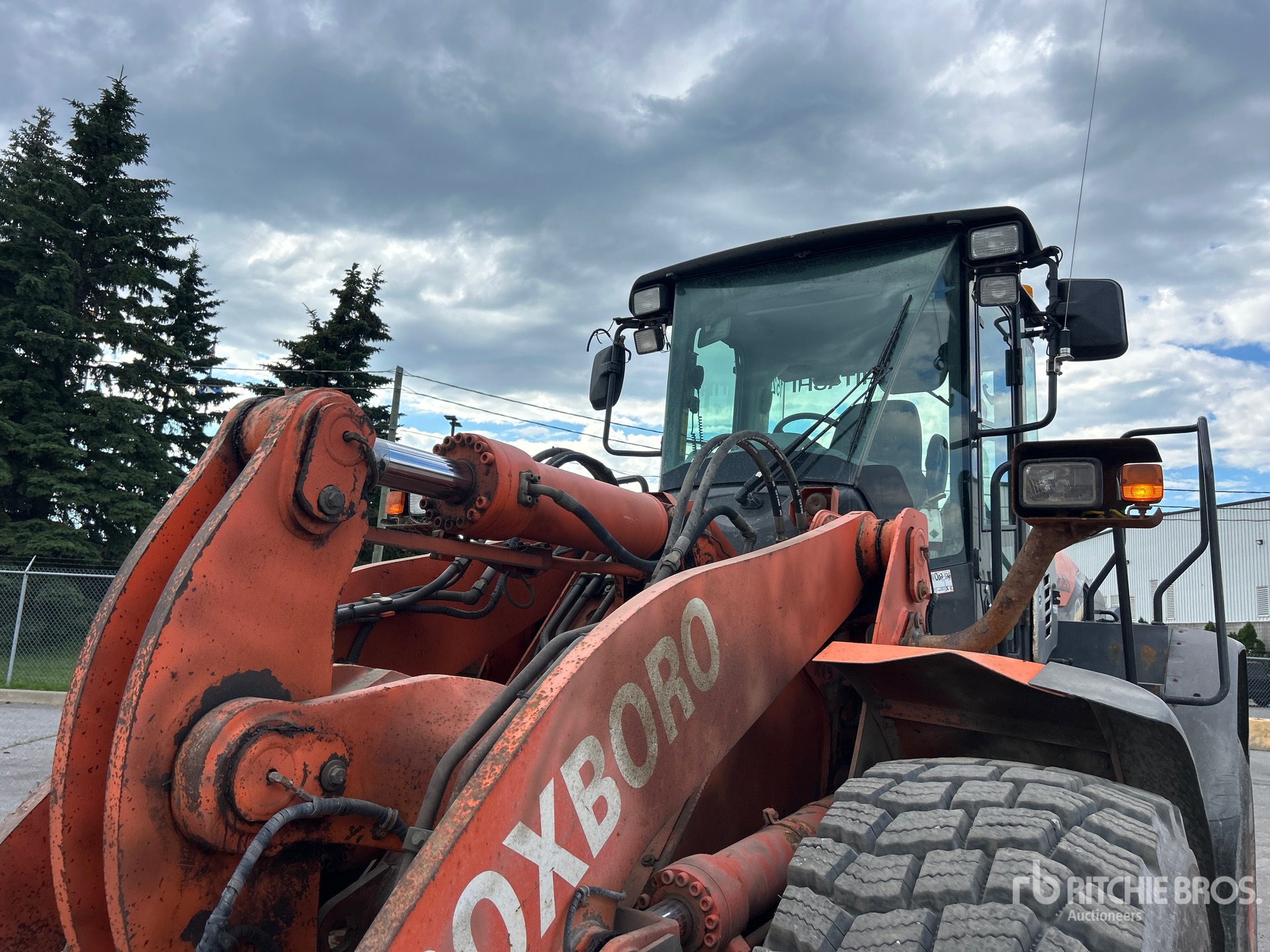 2017 Hitachi ZW220