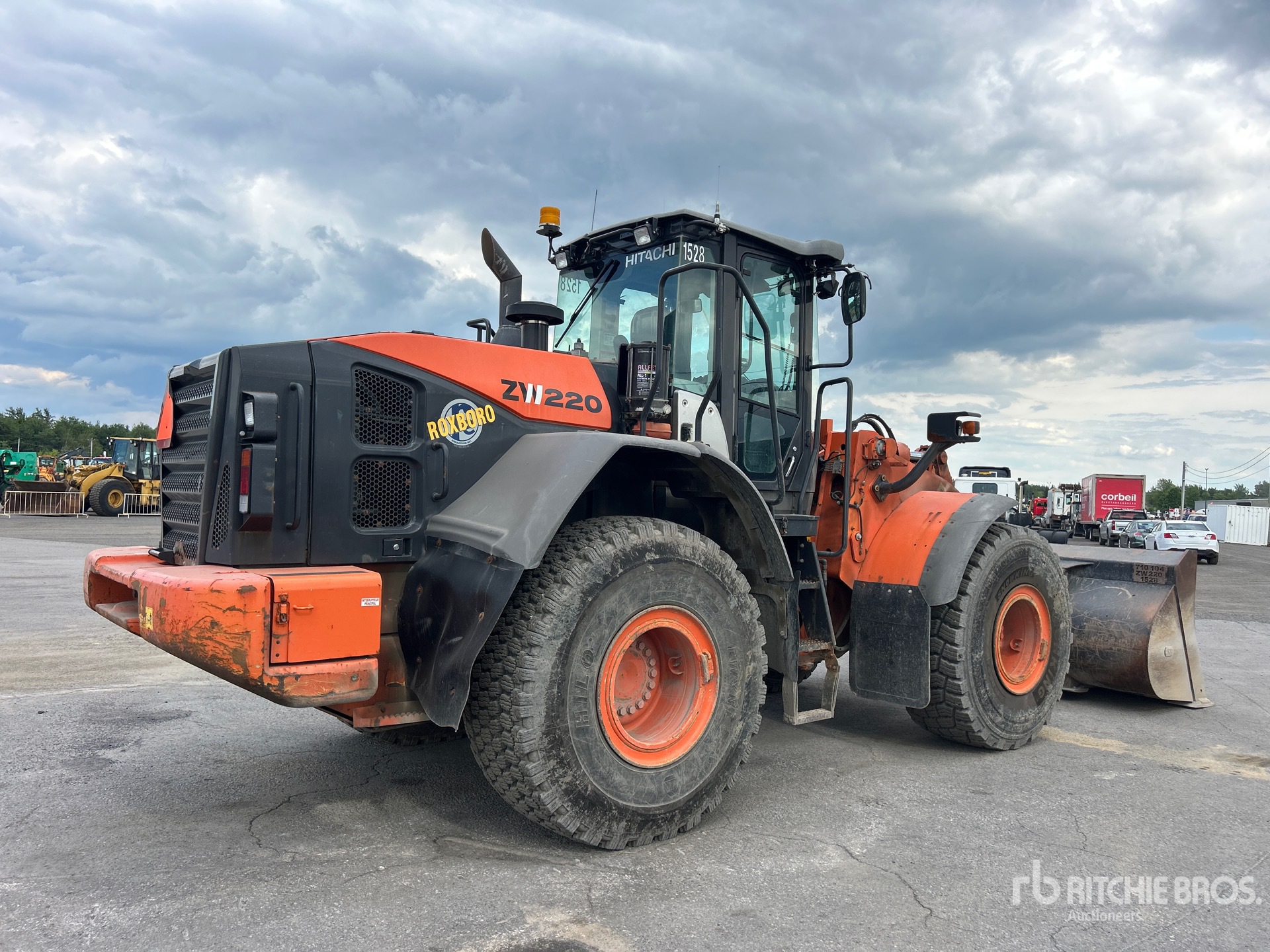 2017 Hitachi ZW220