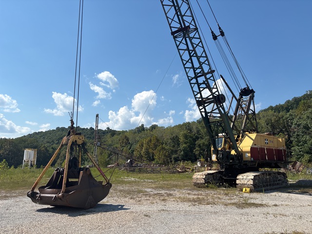 1970 Bucyrus Erie 71B 71 lb Clamshell bucket Lattice-Boom Crawler Crane