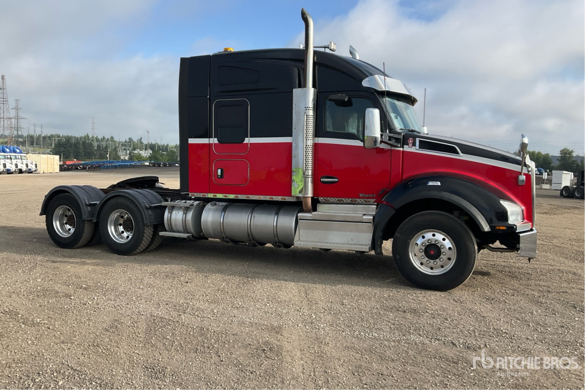 2019 Kenworth T880