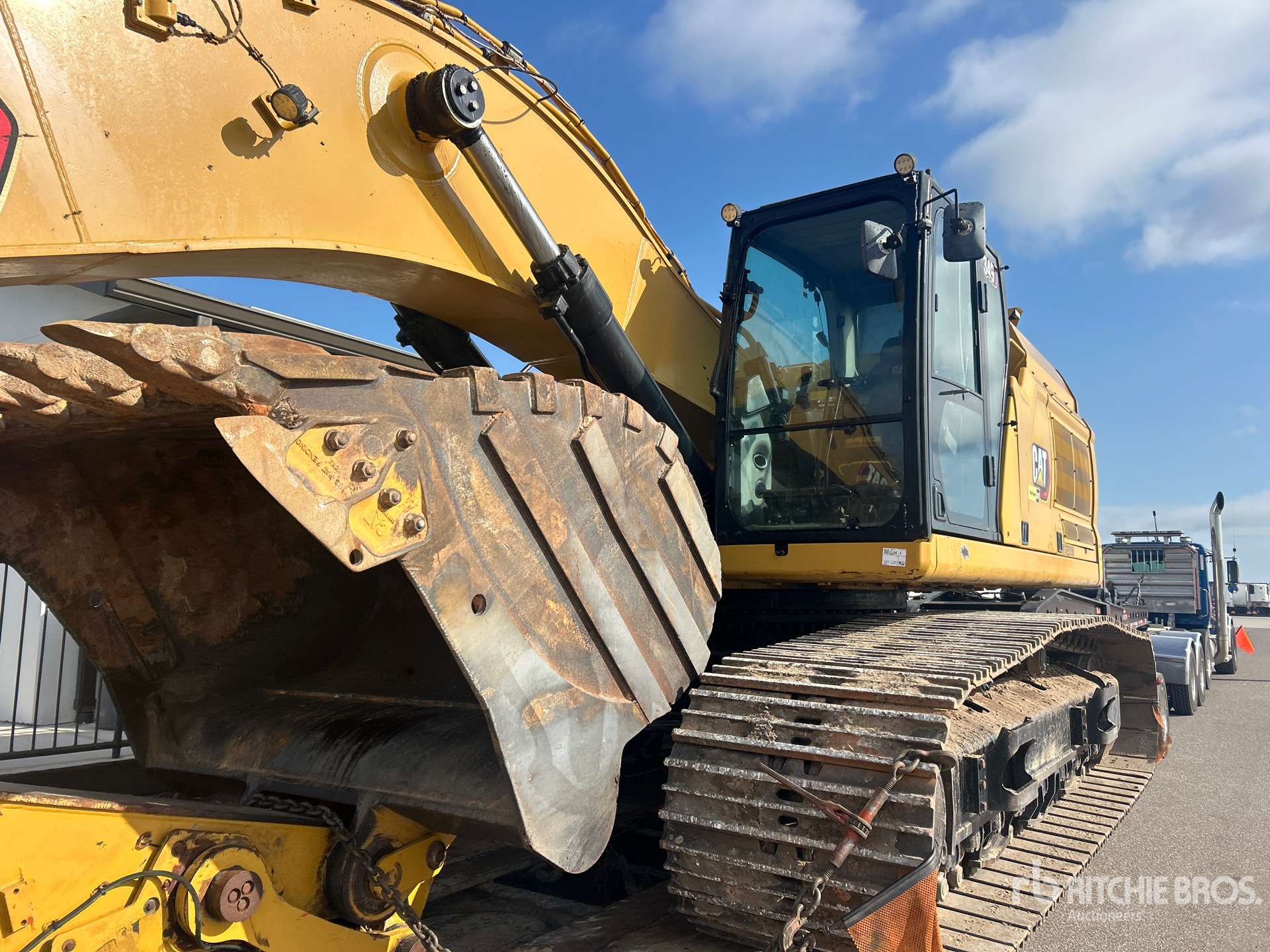 2021 Caterpillar 349