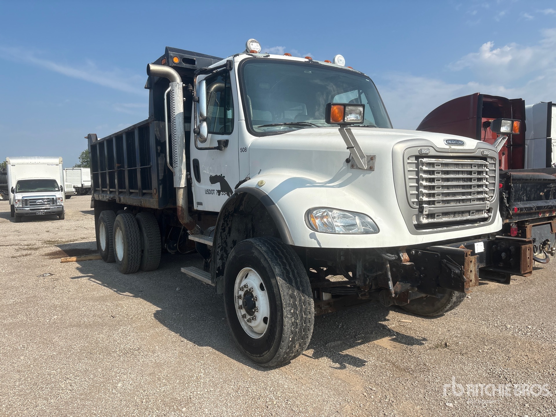 2007 Freightliner M2 112