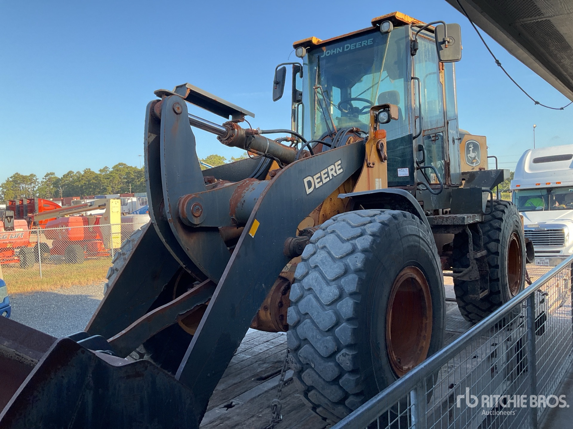 2024 John Deere 544 G-TIER