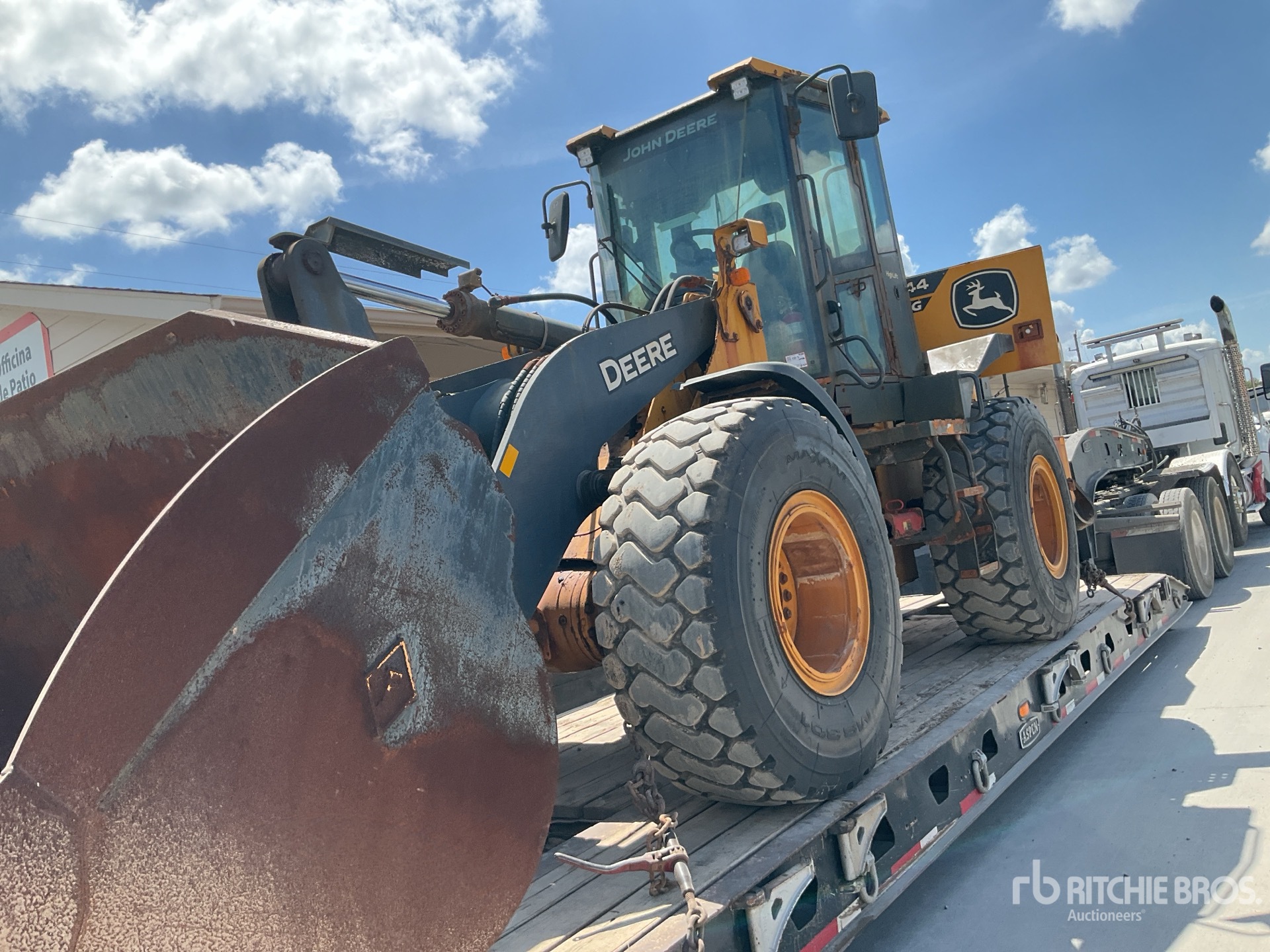 2024 John Deere 544 G-TIER