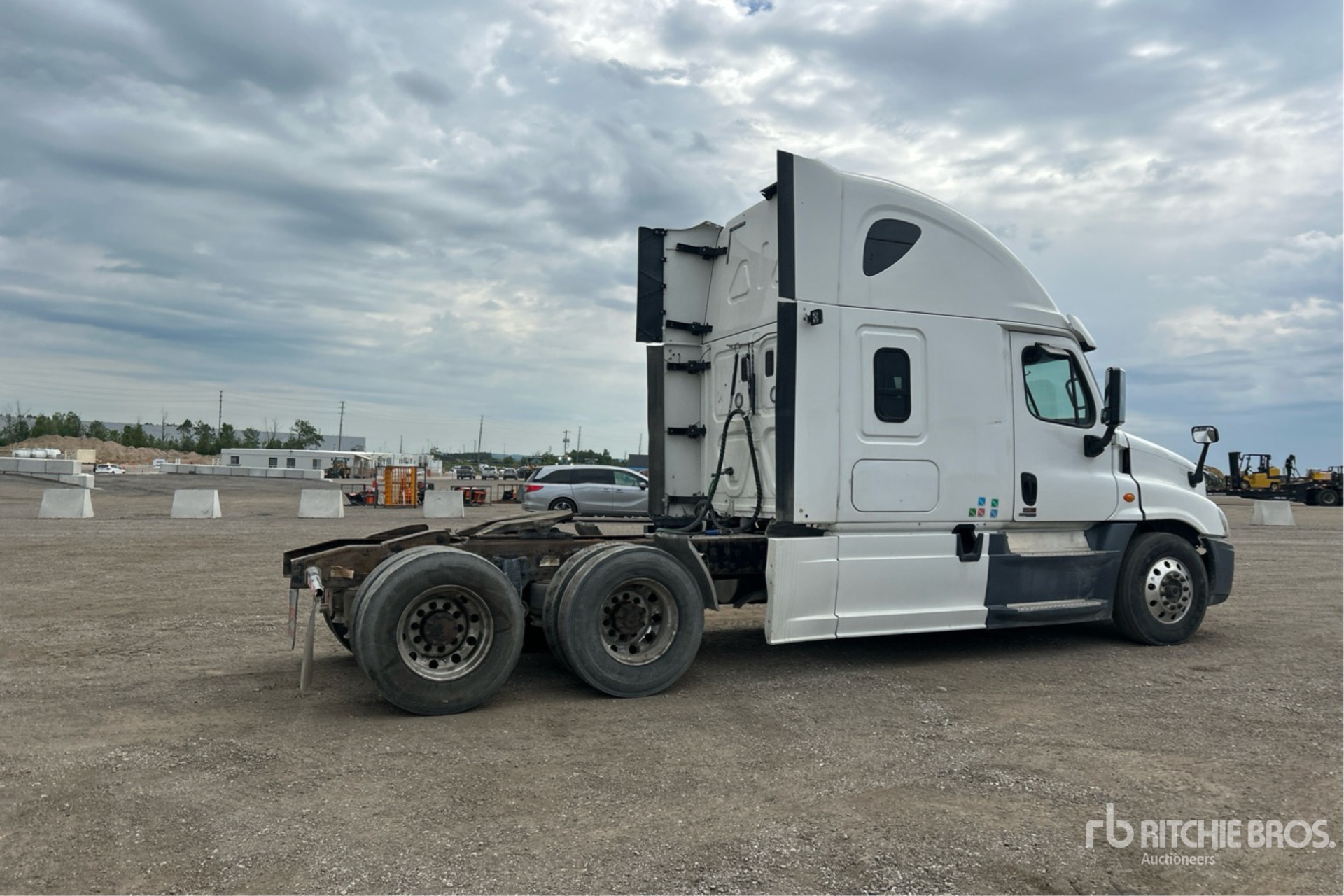2016 Freightliner CASCADIA 125