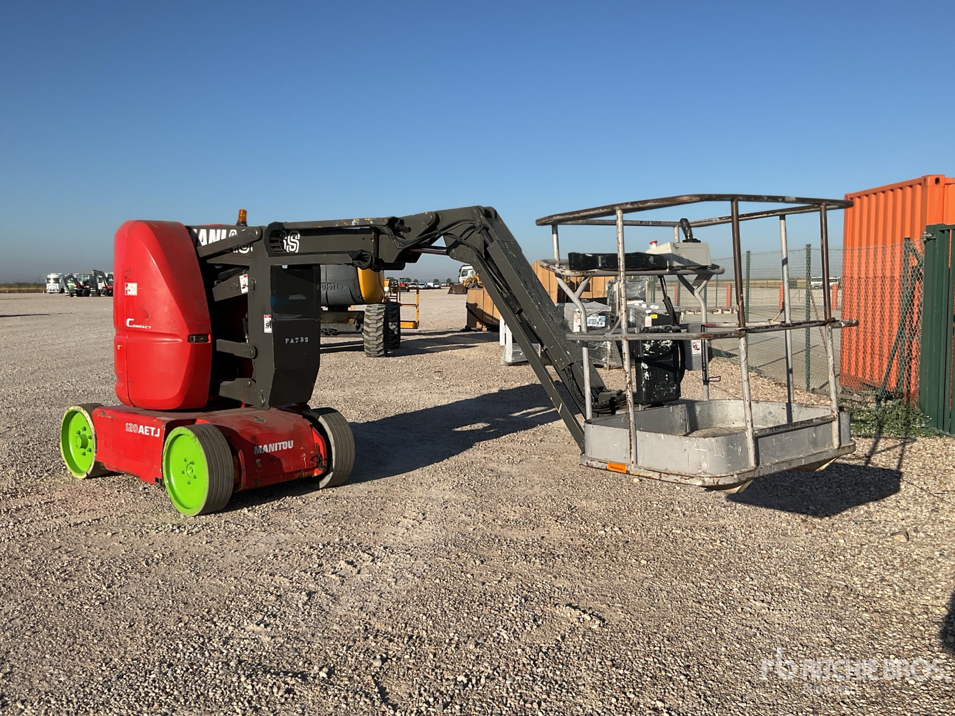 2005 Manitou 120AETJ
