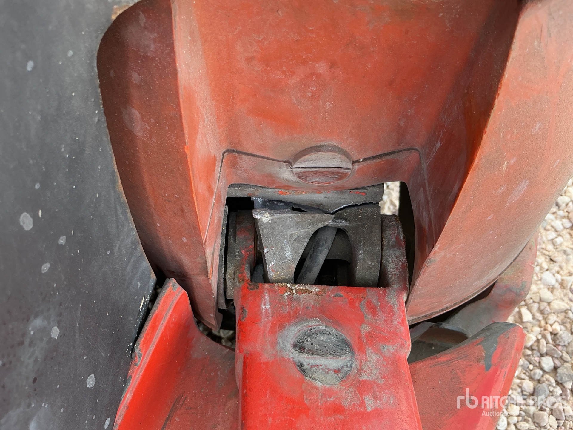 2002 Linde T18