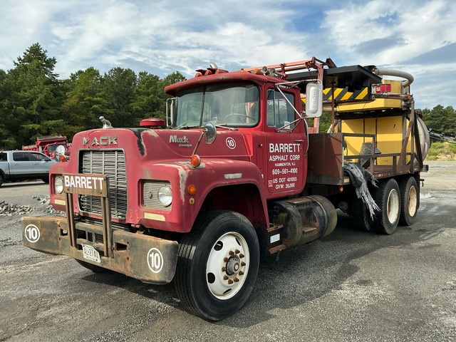 1985 Mack R686ST 6x4 Attenuator Truck, Scorpion Crash Cushion Flatbed Truck 1985 Mack R686ST 6x4 Attenuator Truck, Scorpion Crash Cushion Flatbed Truck