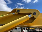 Hydraulics with Vérins de levage de bras
