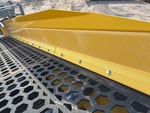 Feeder with Deck Frames / Wear Bars
