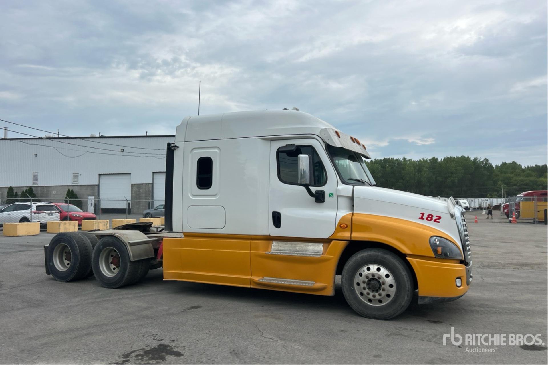 2018 Freightliner CASCADIA 125