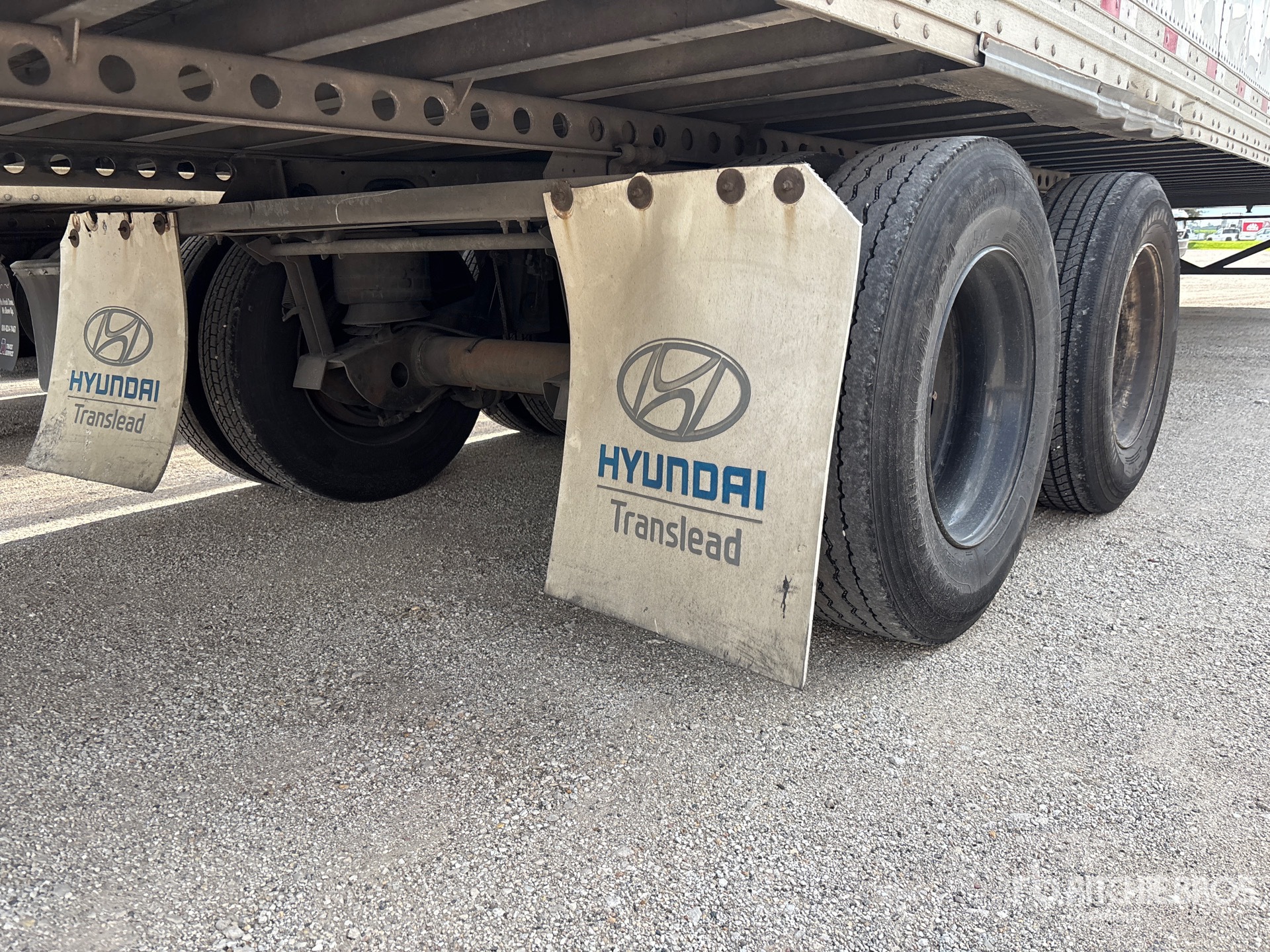 2020 Hyundai 53 FT X 102 IN T/A
