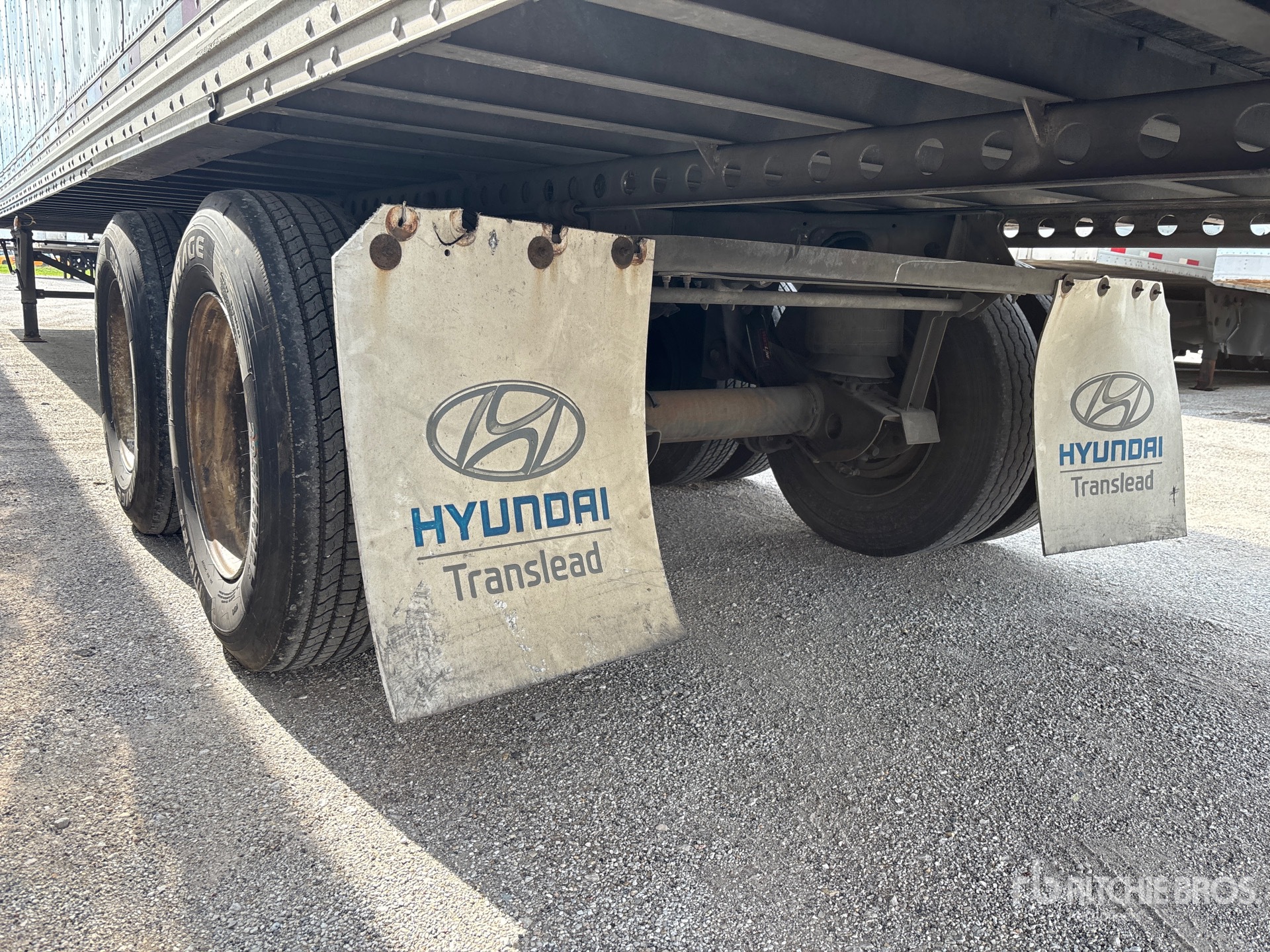 2020 Hyundai 53 FT X 102 IN T/A