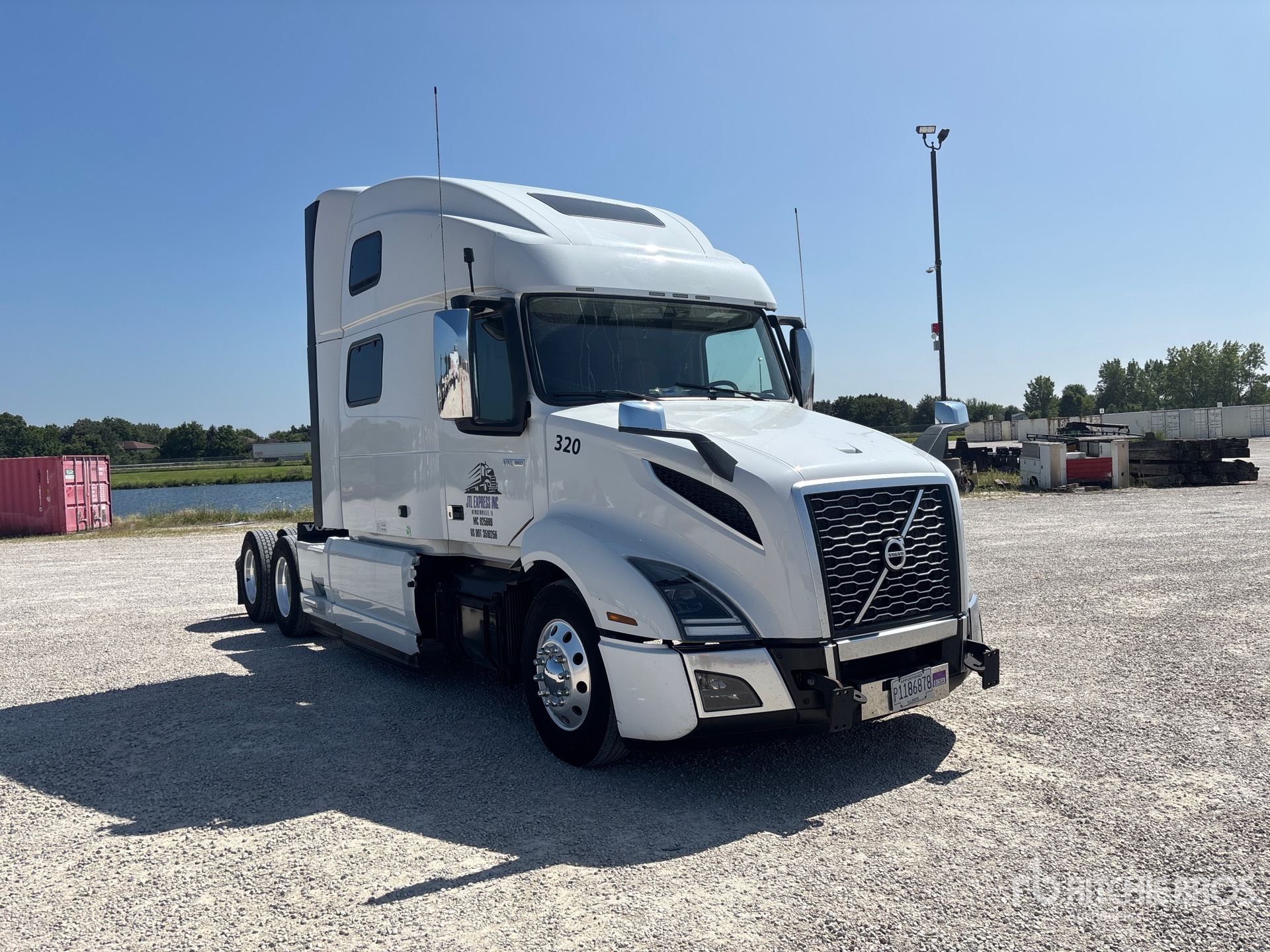 General Appearance with Picture, Right Front Corner