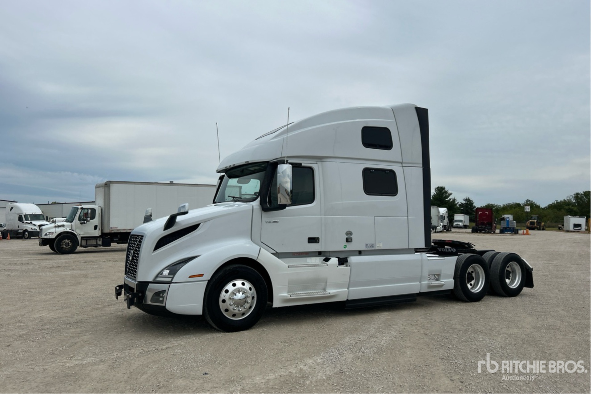 2023 Volvo VNL860