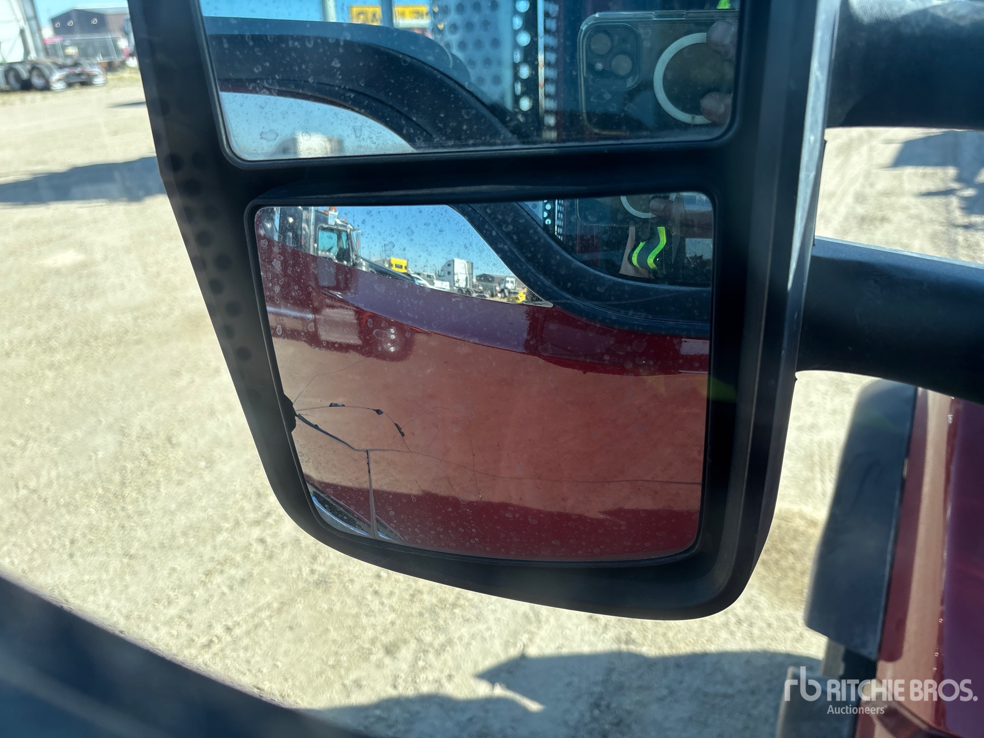 2024 Kenworth W990