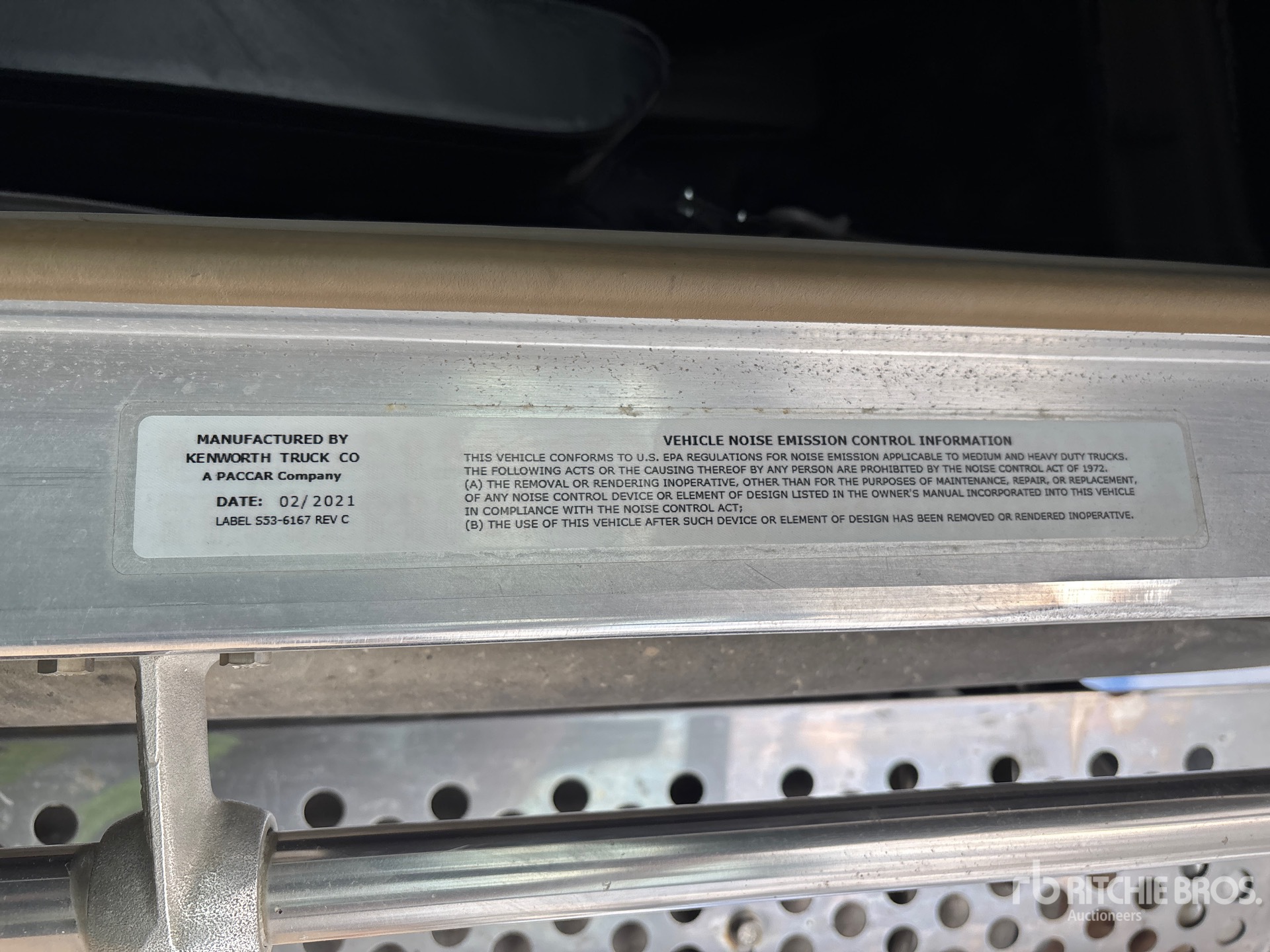 2022 Kenworth W900