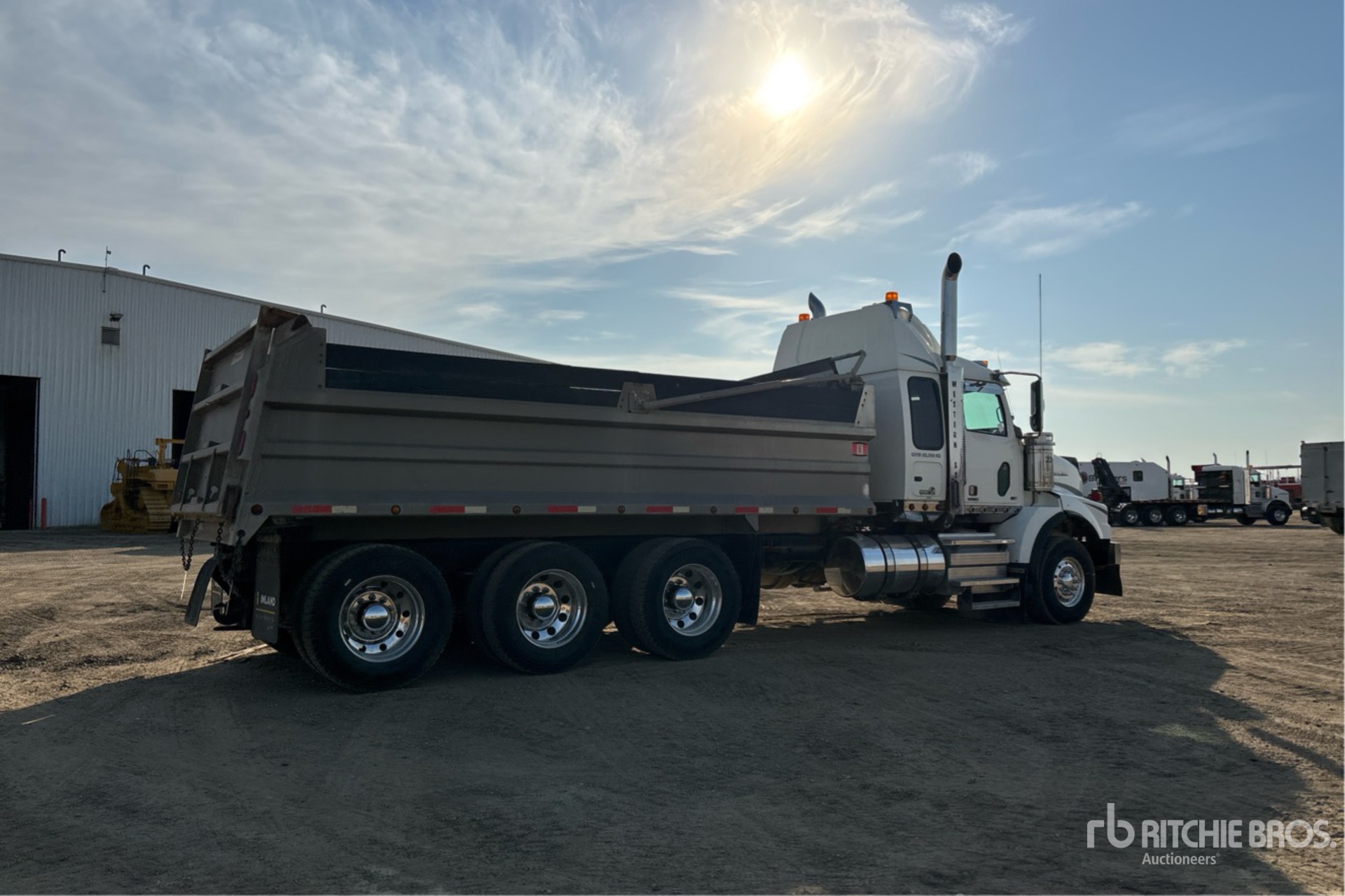 2015 Western Star 8X6 SLEEPER