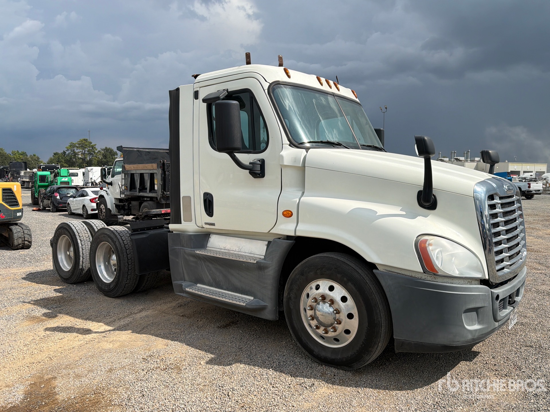 2016 Freightliner CASCADIA 125