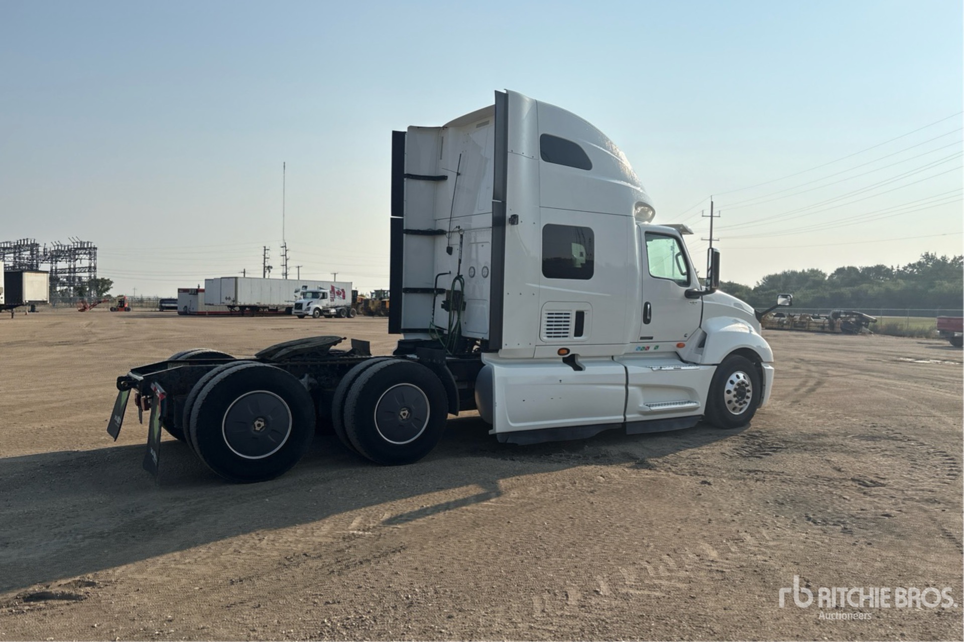 2022 International LT625