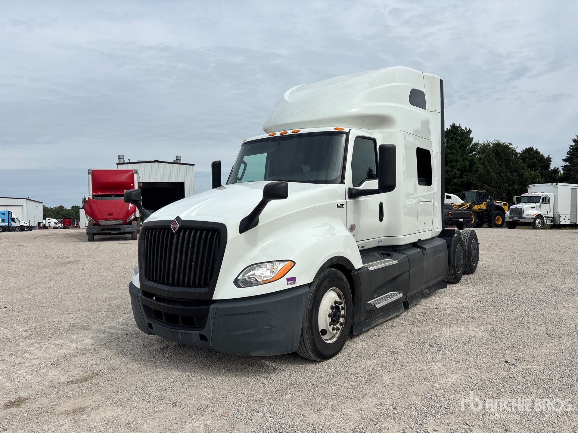 Photo of 2024 International LT625